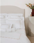 Icona bed white/beige corner shot