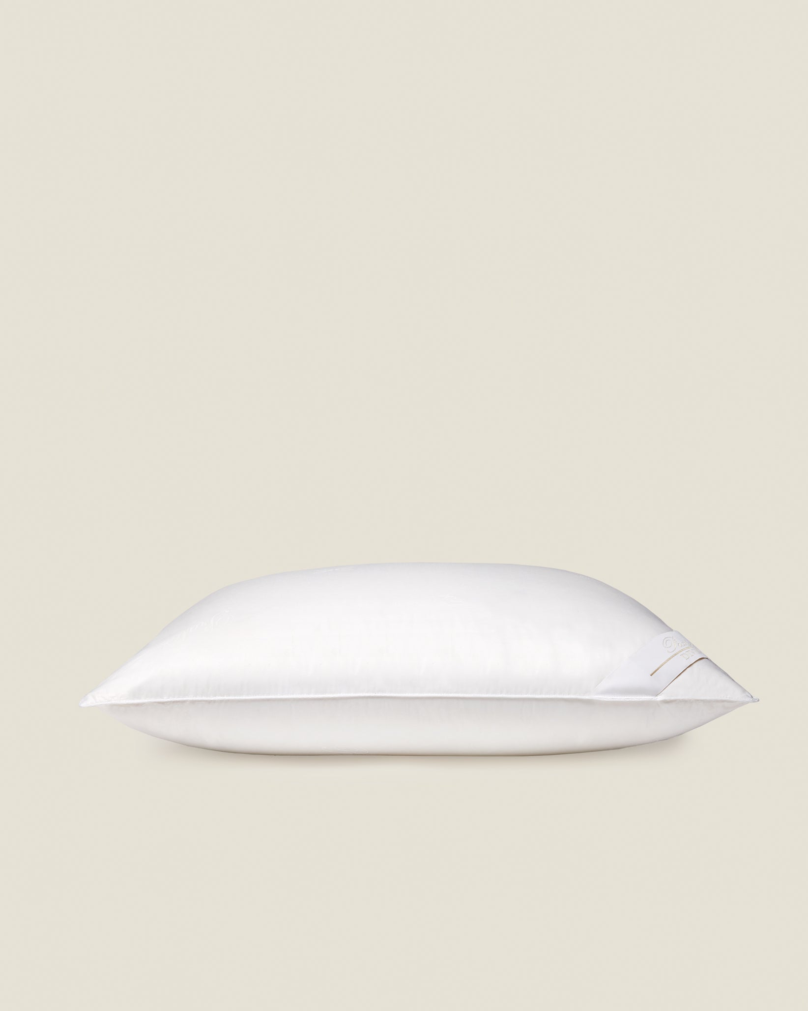 Divino white goose down pillow