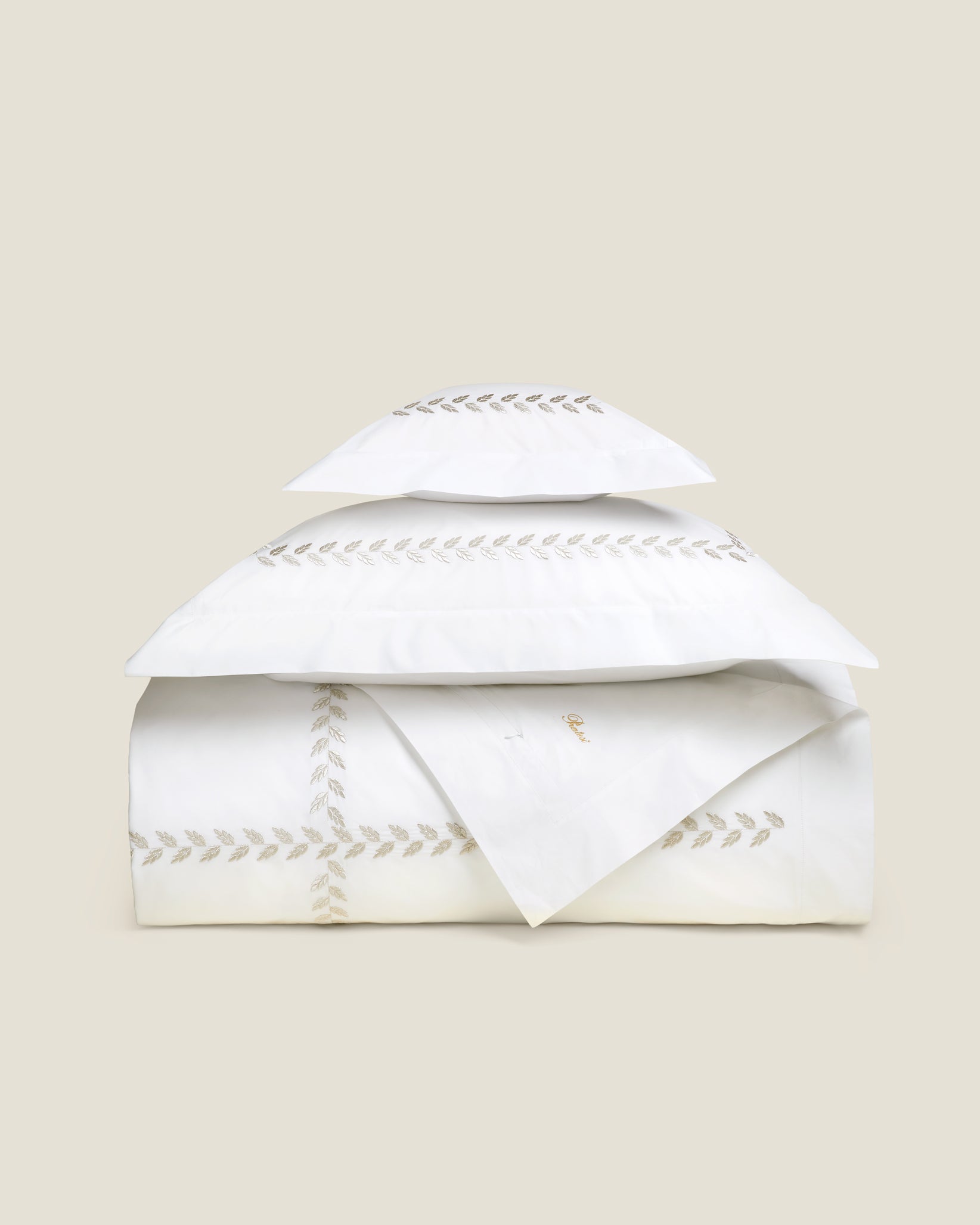 Federico Duvet Cover stack in white/antique silver