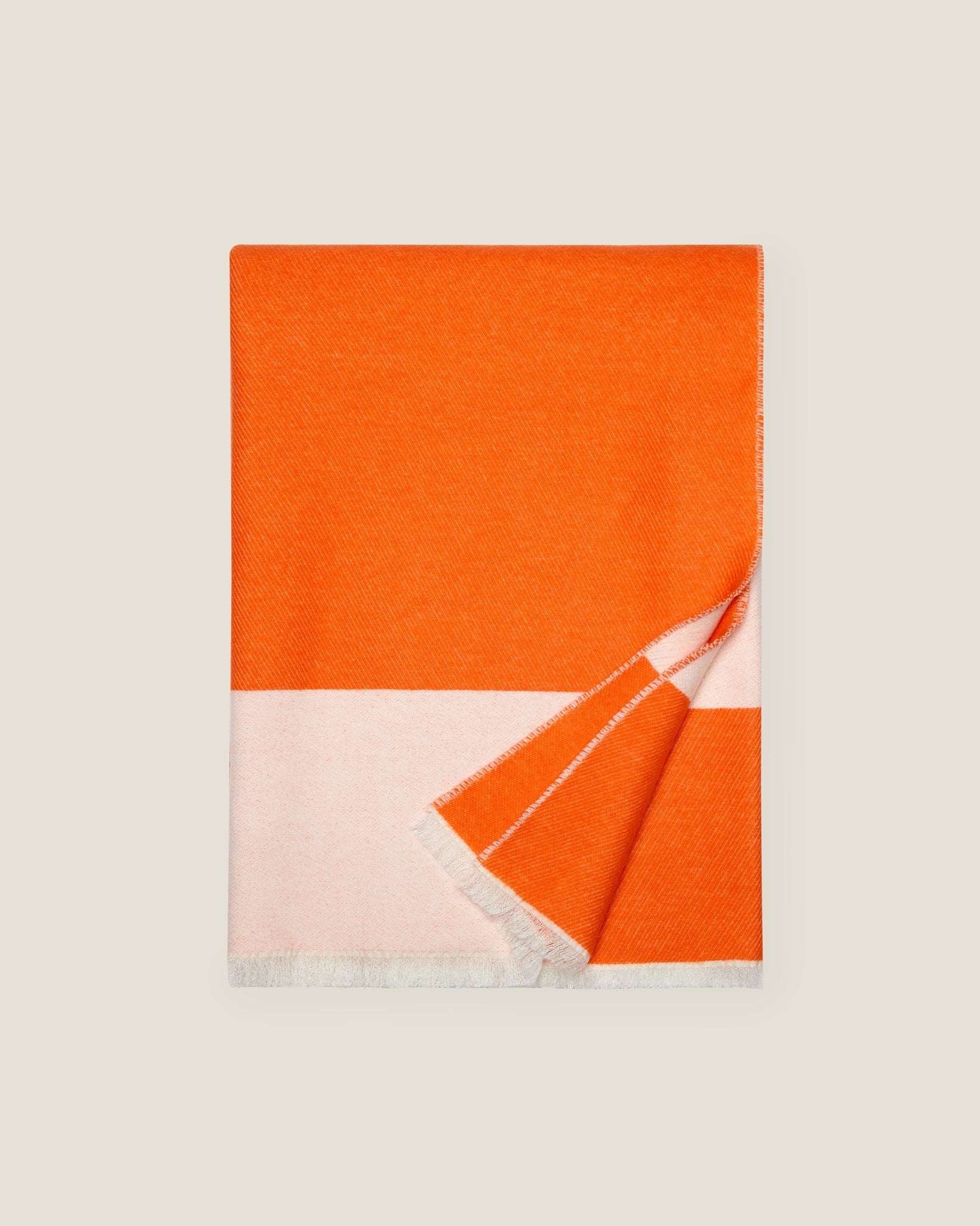 Marca throw in orange