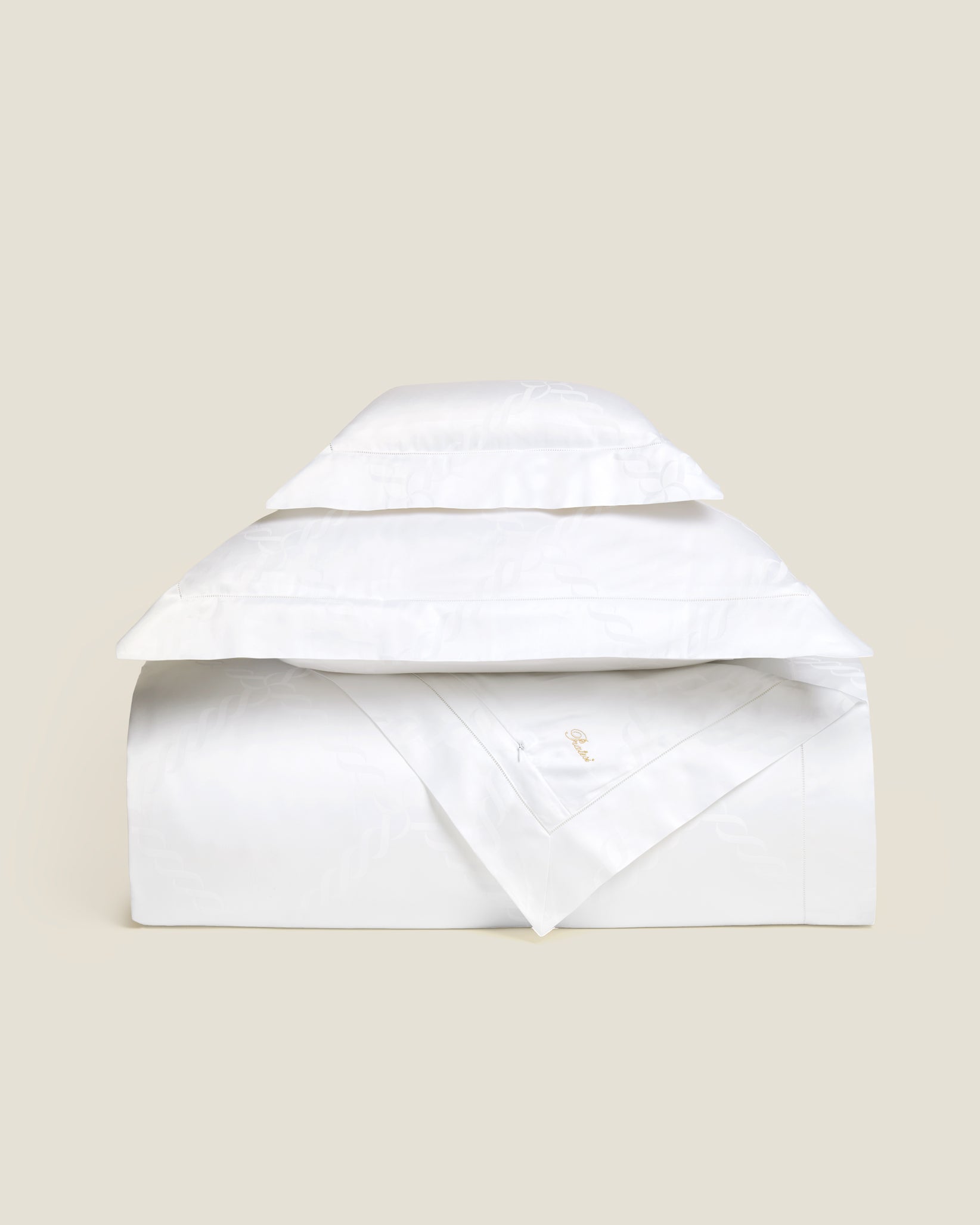 Ori Treccia white duvet cover stack