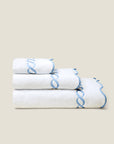 Treccia white/medium blue bath towel stack side view