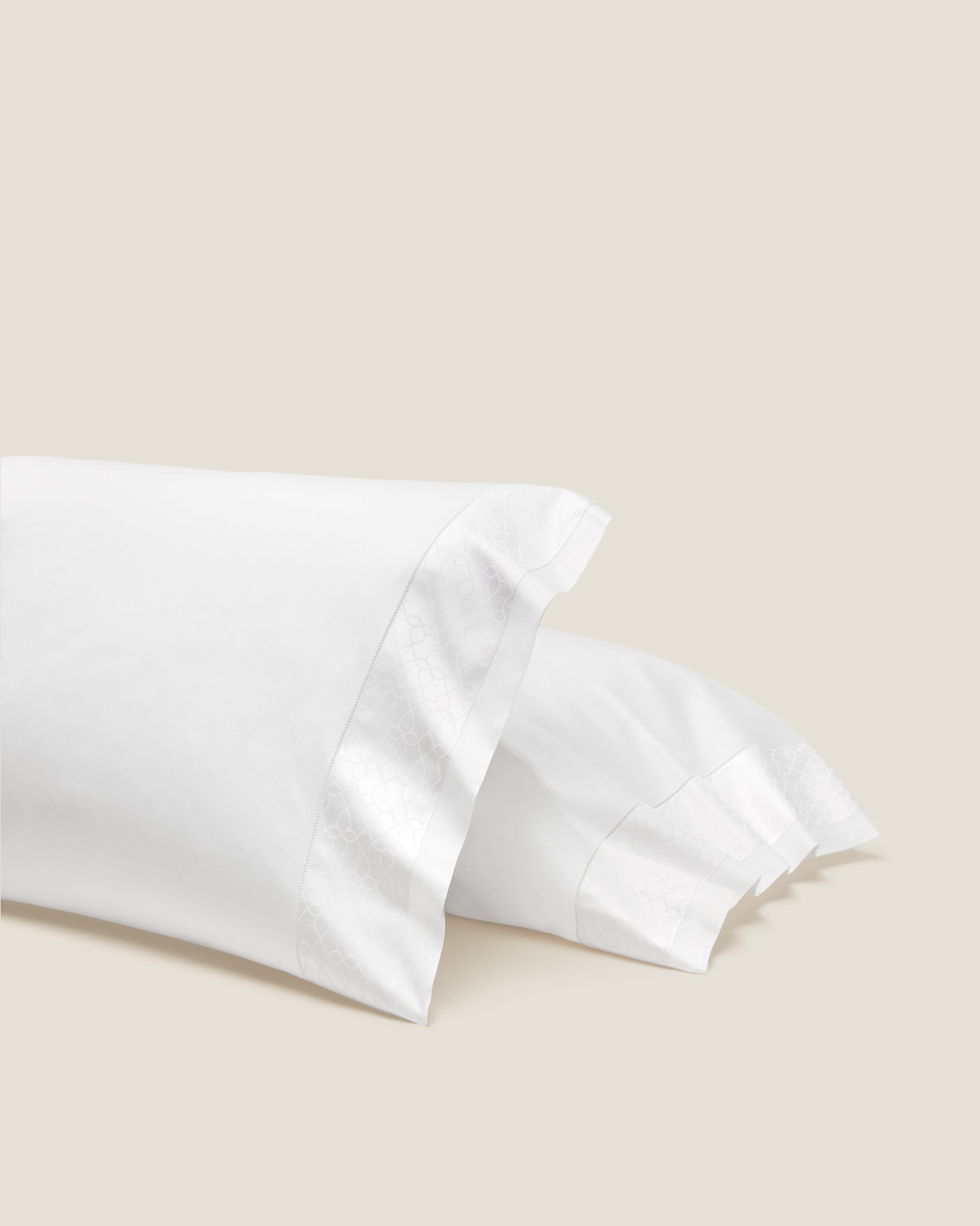 Romanica pillowcase pair