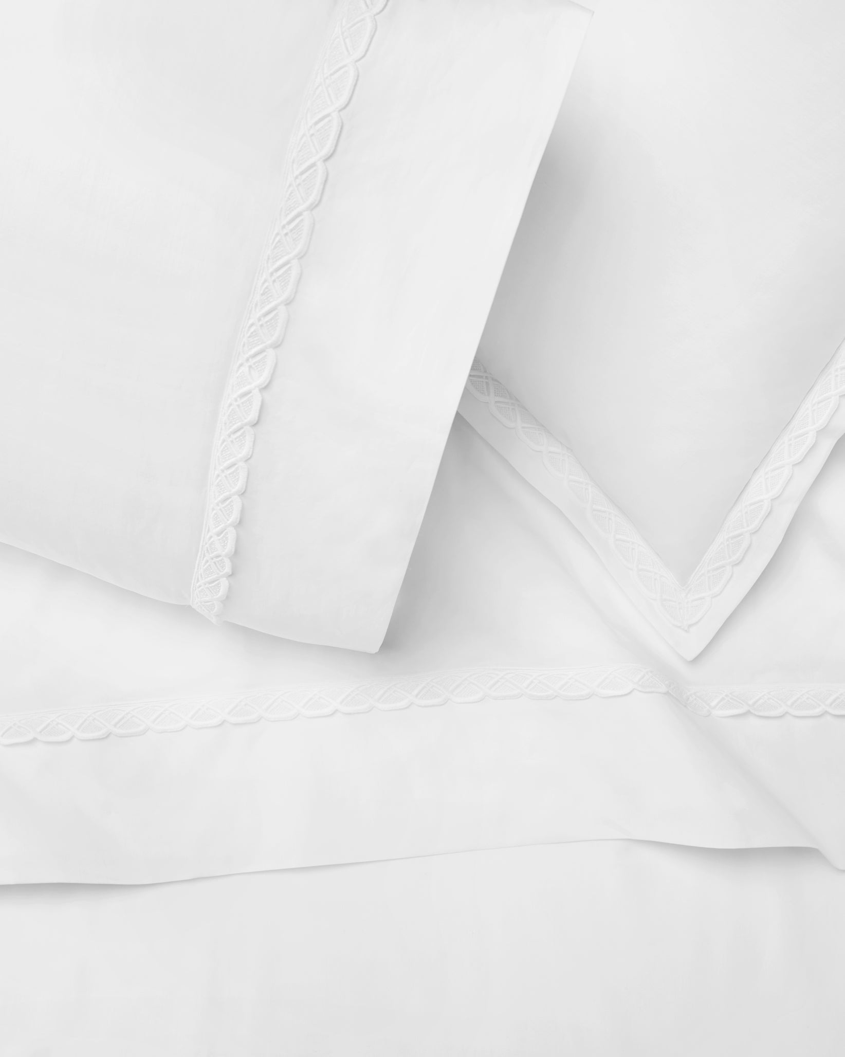 Palazzo sham, pillowcase and flat sheet