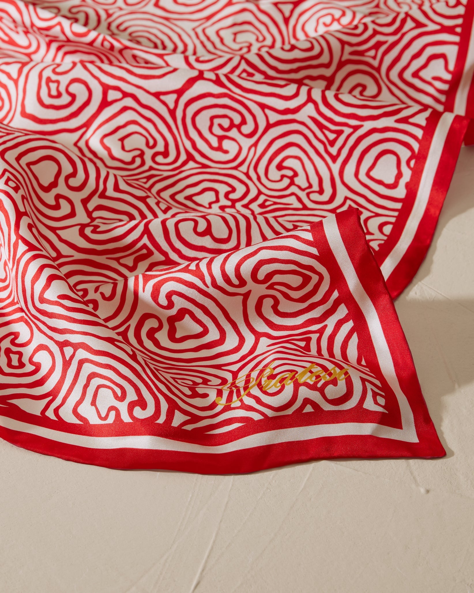 Cuore scarf in red/red