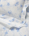 M'ama non M'ama vignette in medium blue