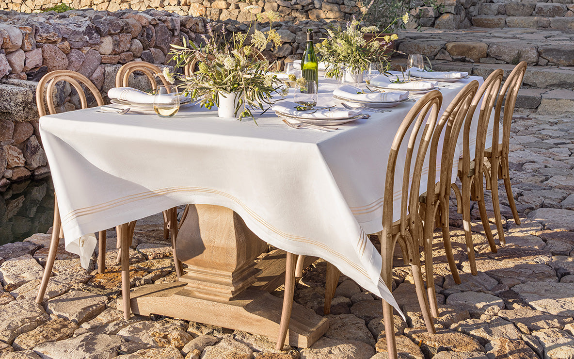 Tre Righe Table Collection
