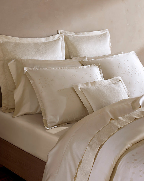 Lucente Pillowcase