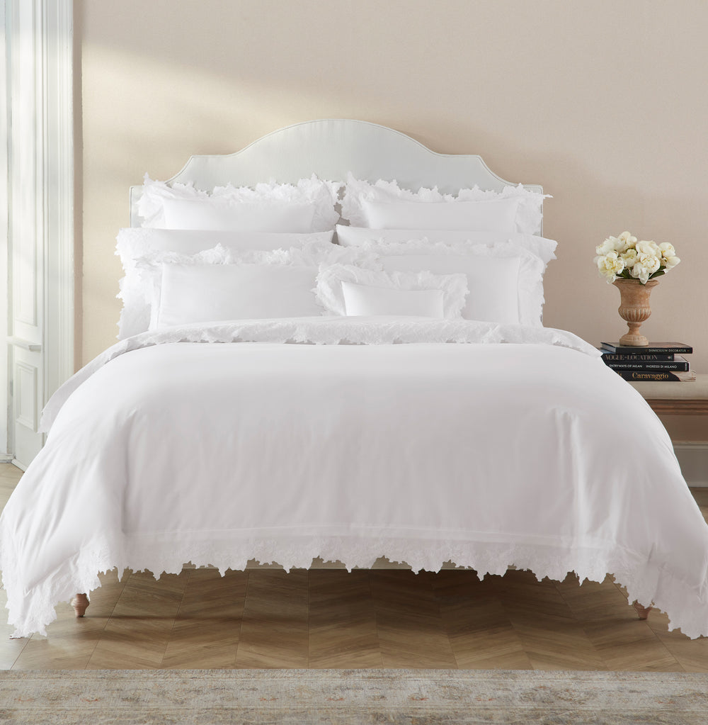 Aesthetic Bedding Sets: Top 21 Brands to Gift This Holiday Season 10 Aesthetic Bedding Sets