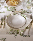 Oliva tablecloth and dinner napkins table setting