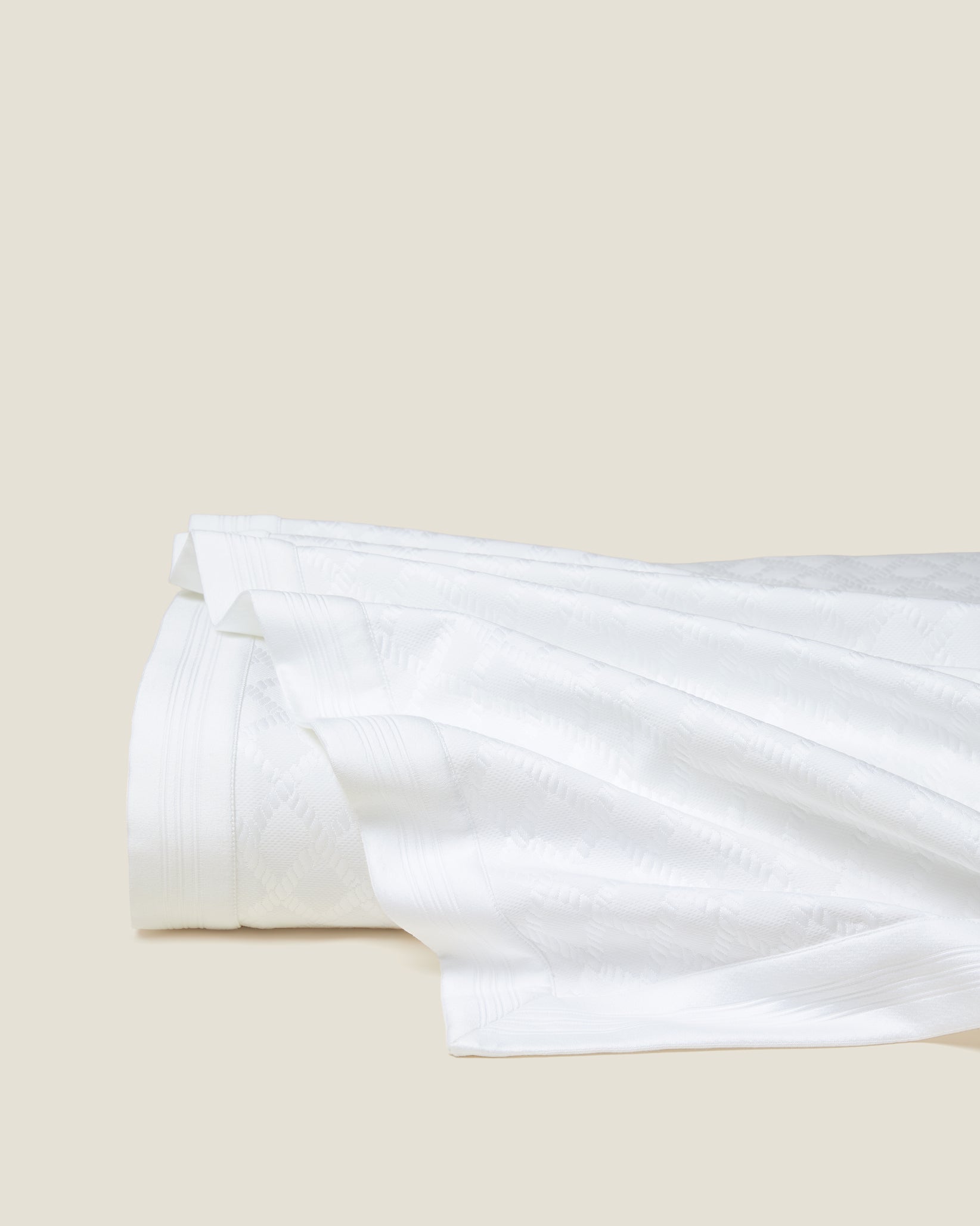 Cordone blanket cover