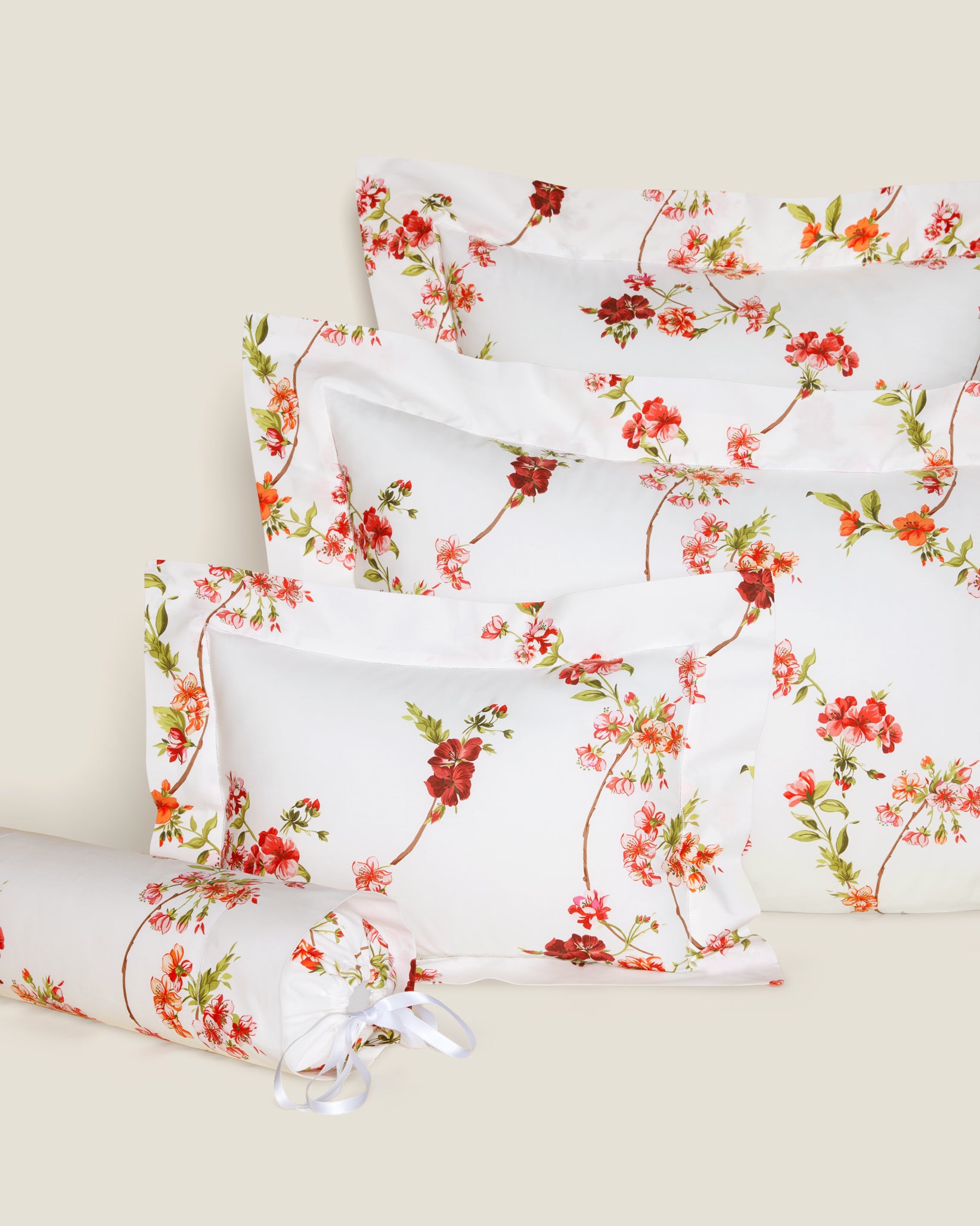 Fresia queen, standard, boudoir and neckroll sham