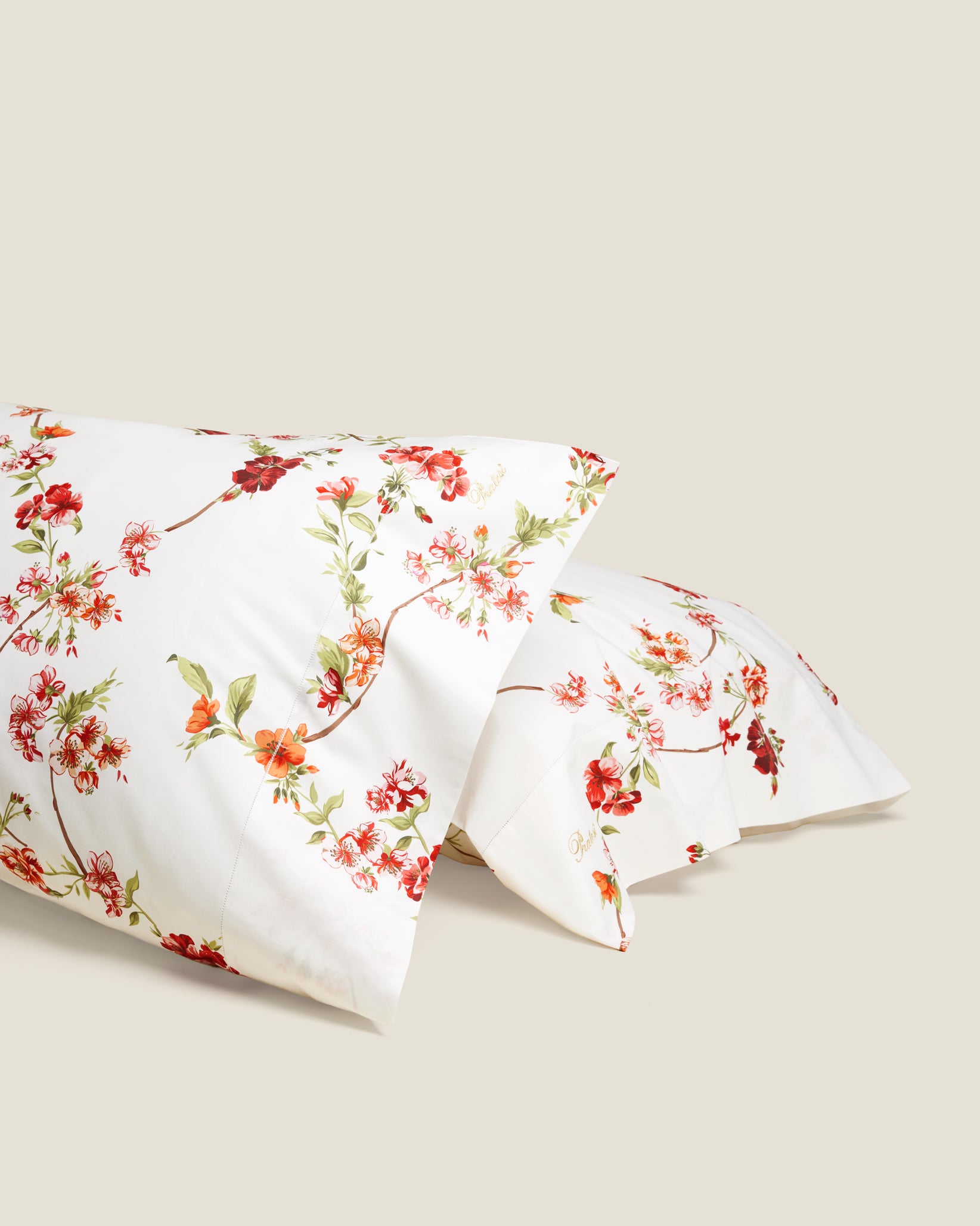 Fresia pillowcase pair
