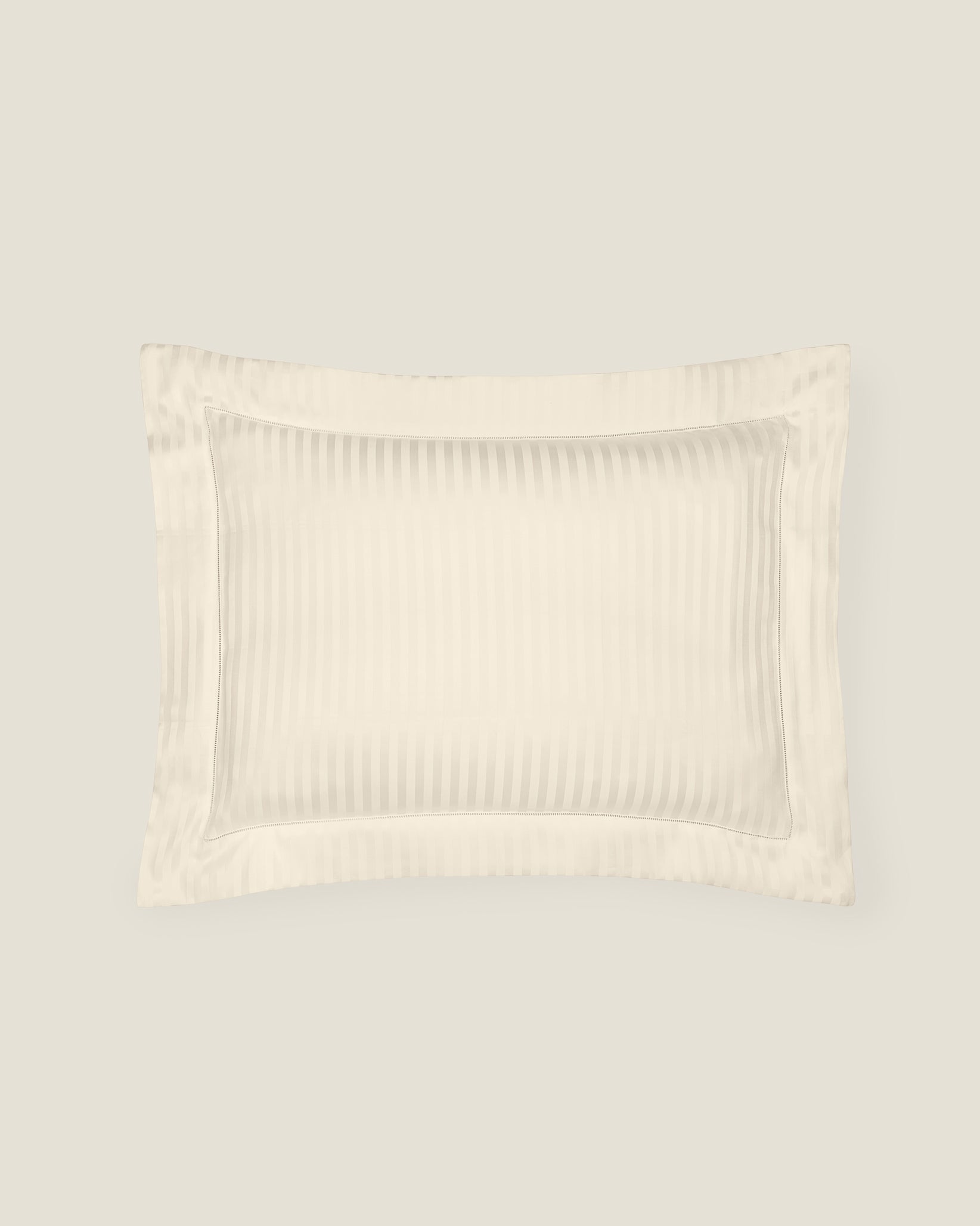 Raso Rigato Standard sham in beige
