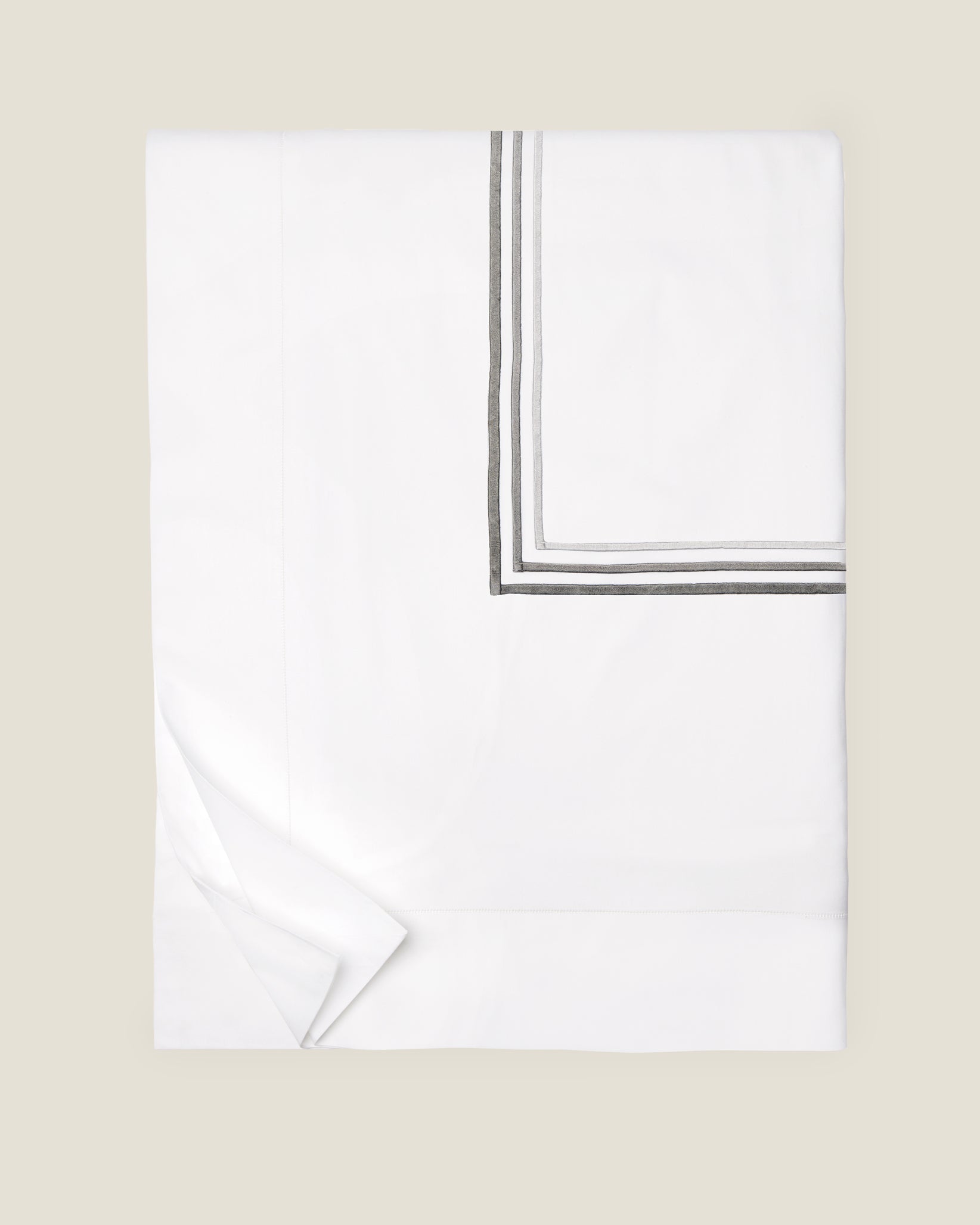 Tre Righe Ombre duvet cover white/charcoal folded