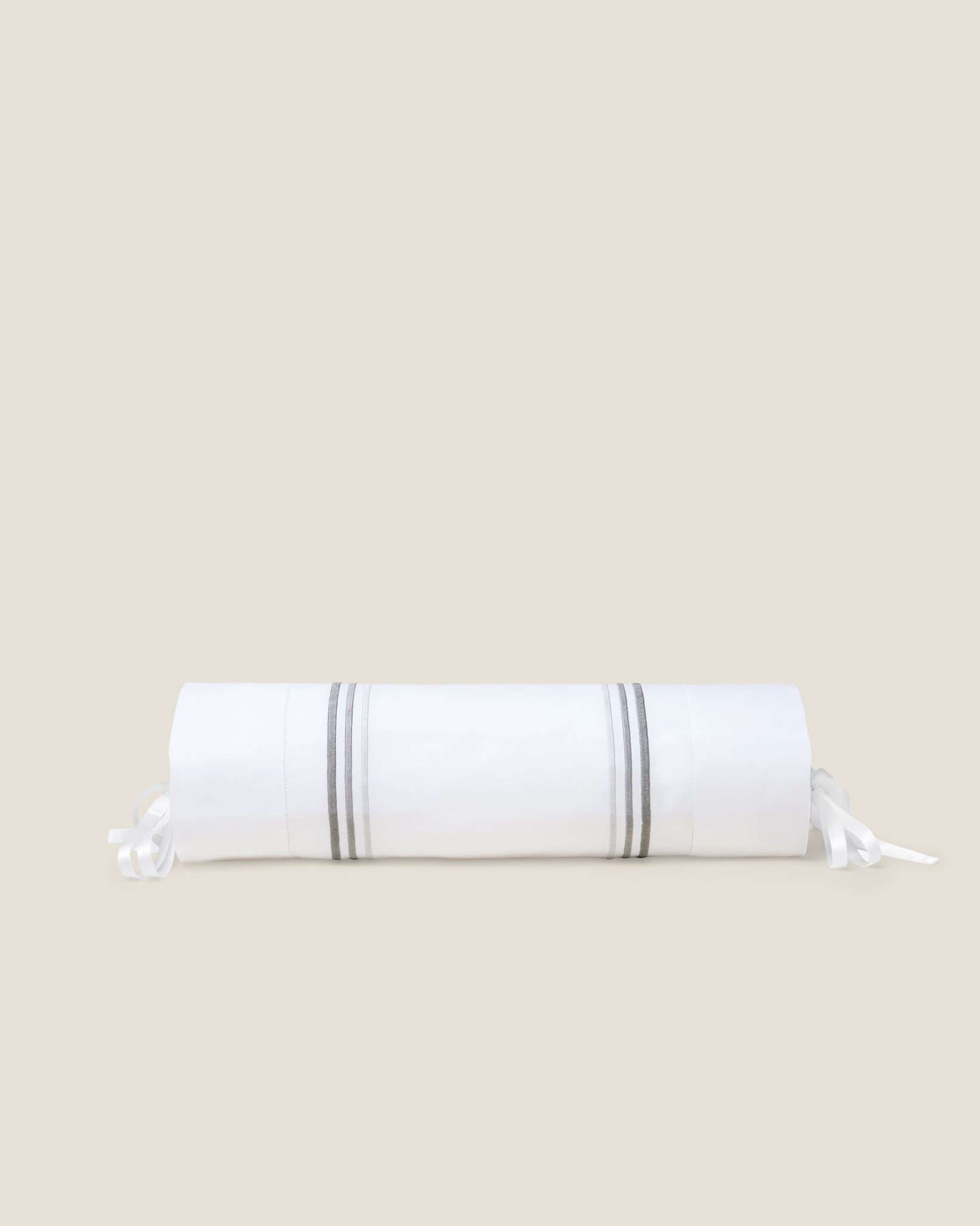 Tre Righe Ombre white/charcoal neckroll sham