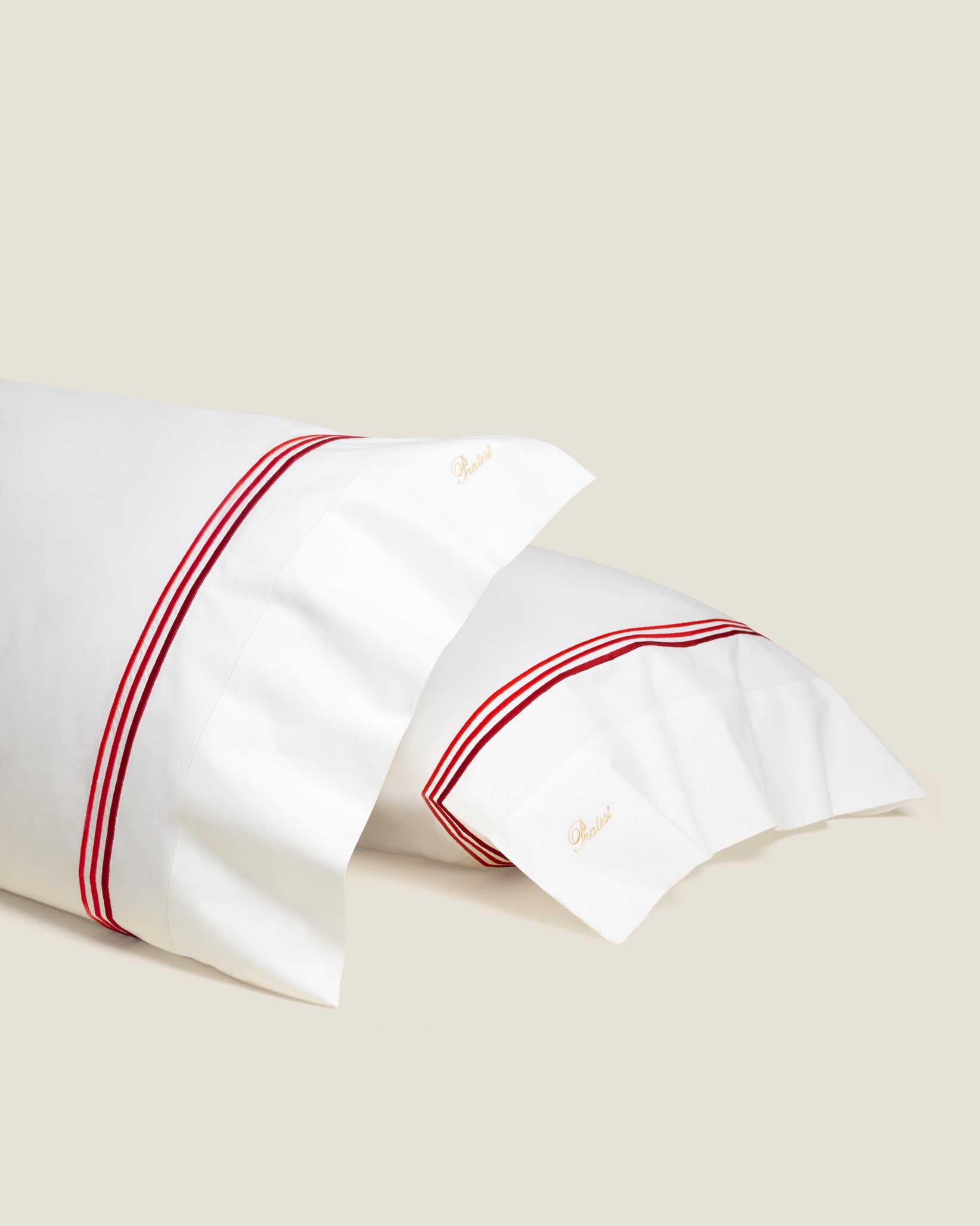 Tre Righe Ombre white/scarlet pillowcase pair