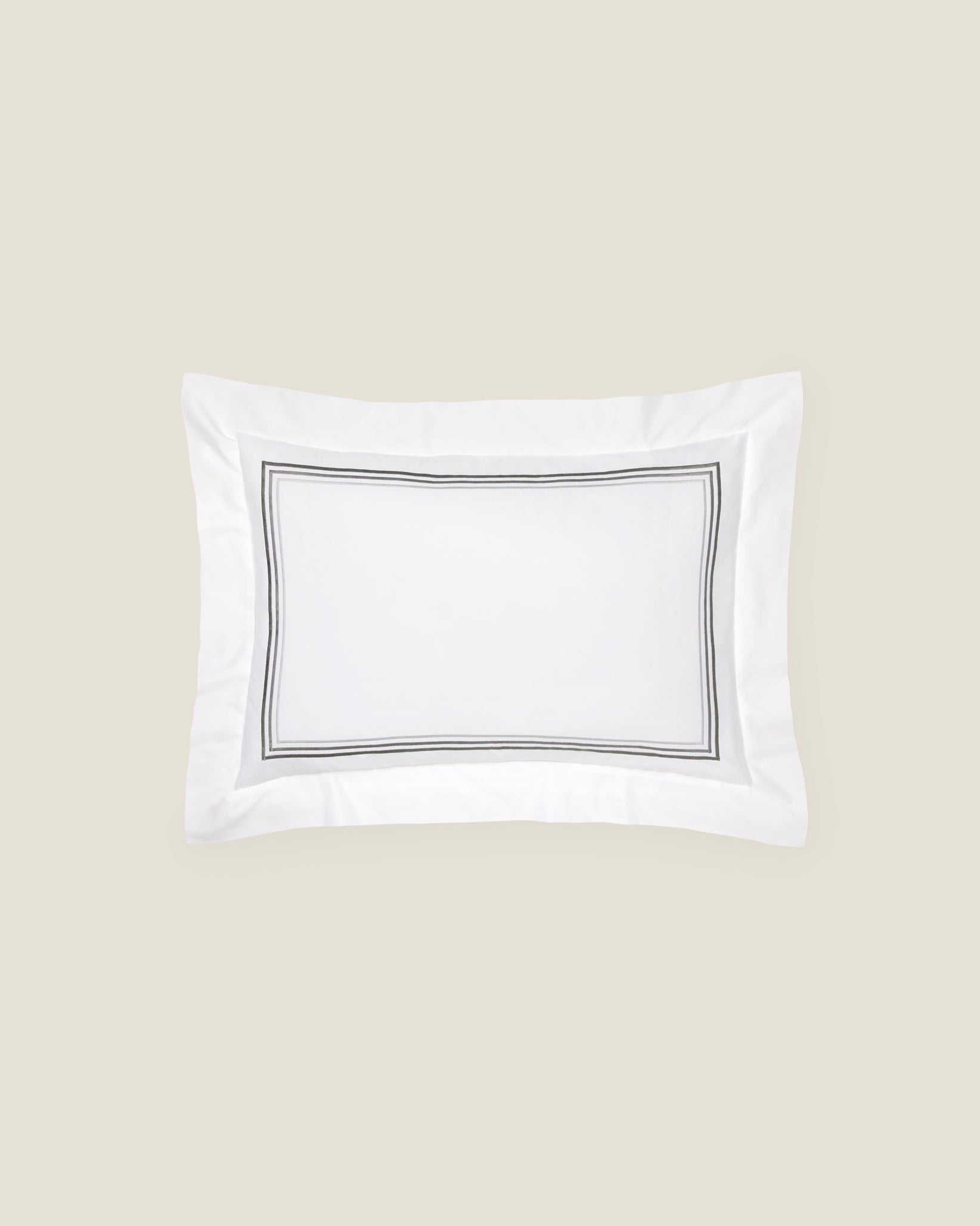 Tre Righe Ombre white/charcoal standard sham