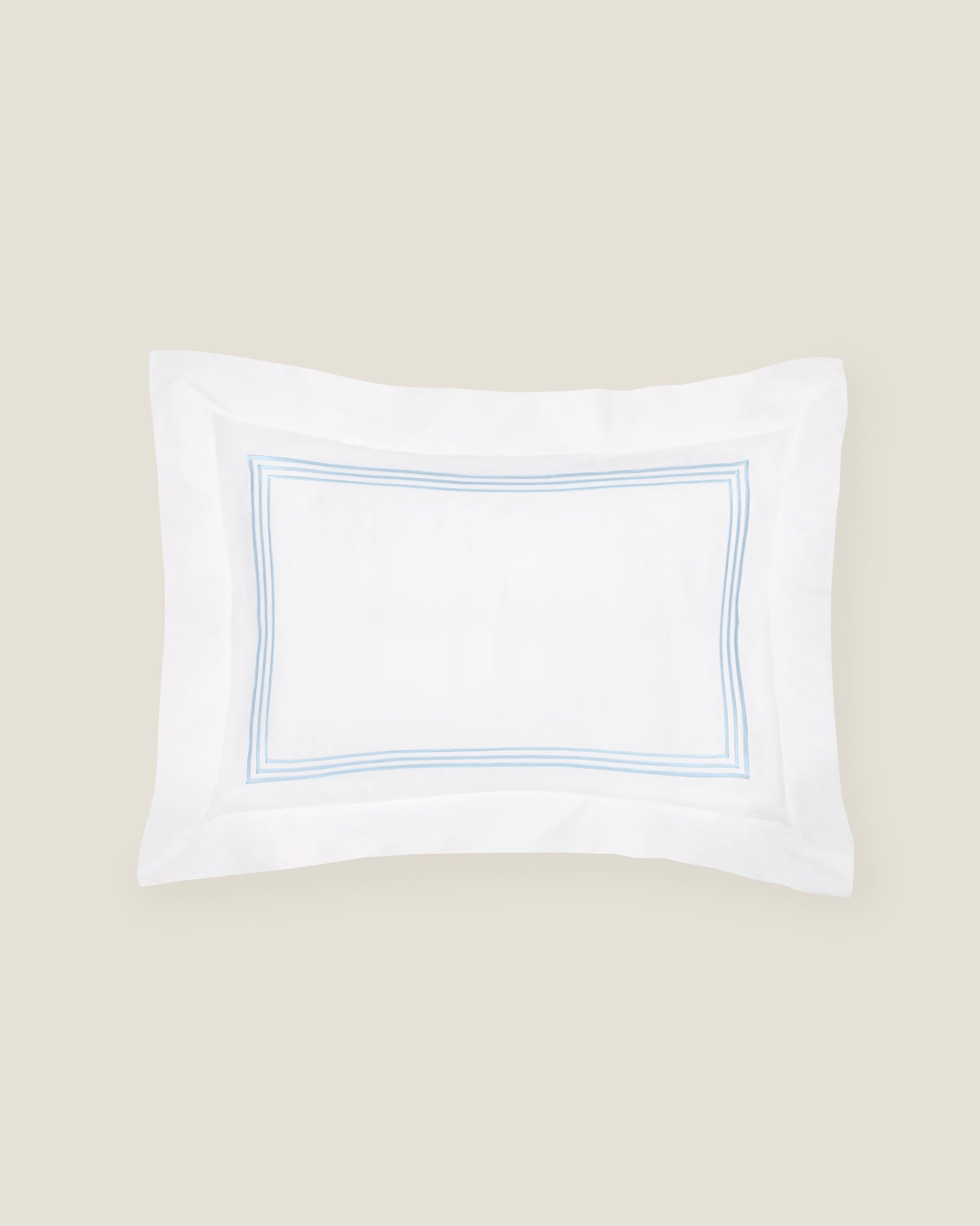 Tre righe standard sham white/light blue