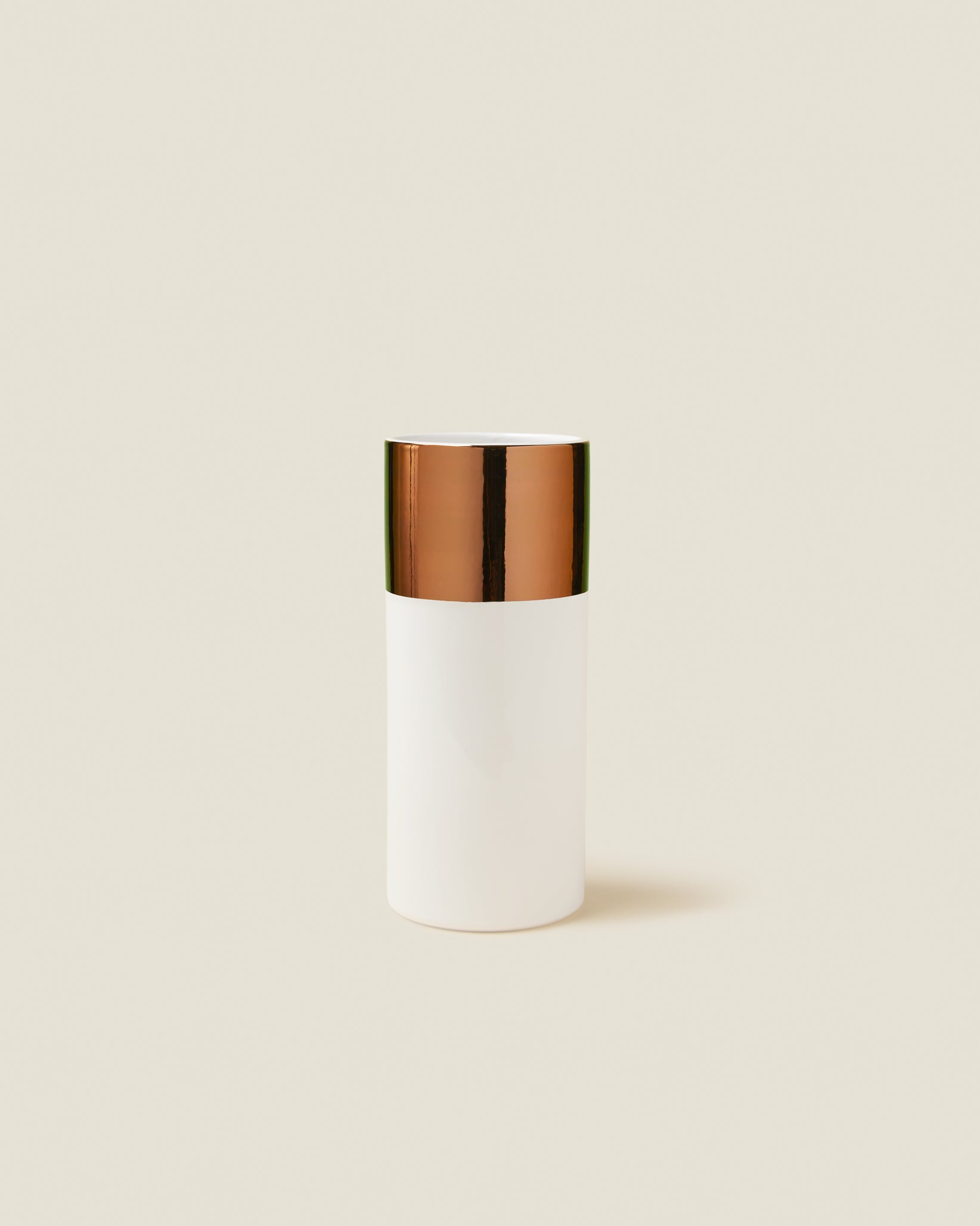Small Narcisa Vase in white