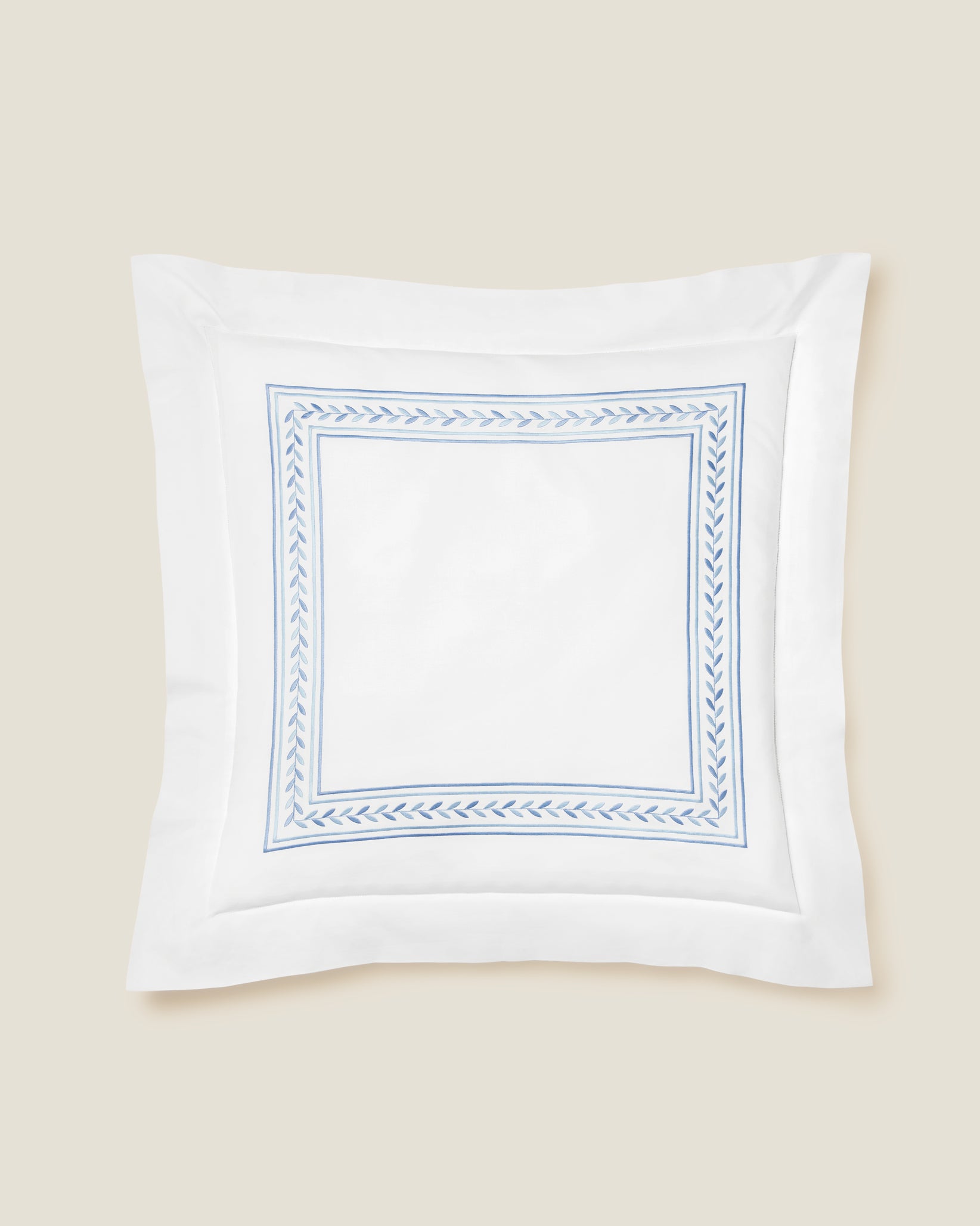 Impero euro Sham in white/medium blue