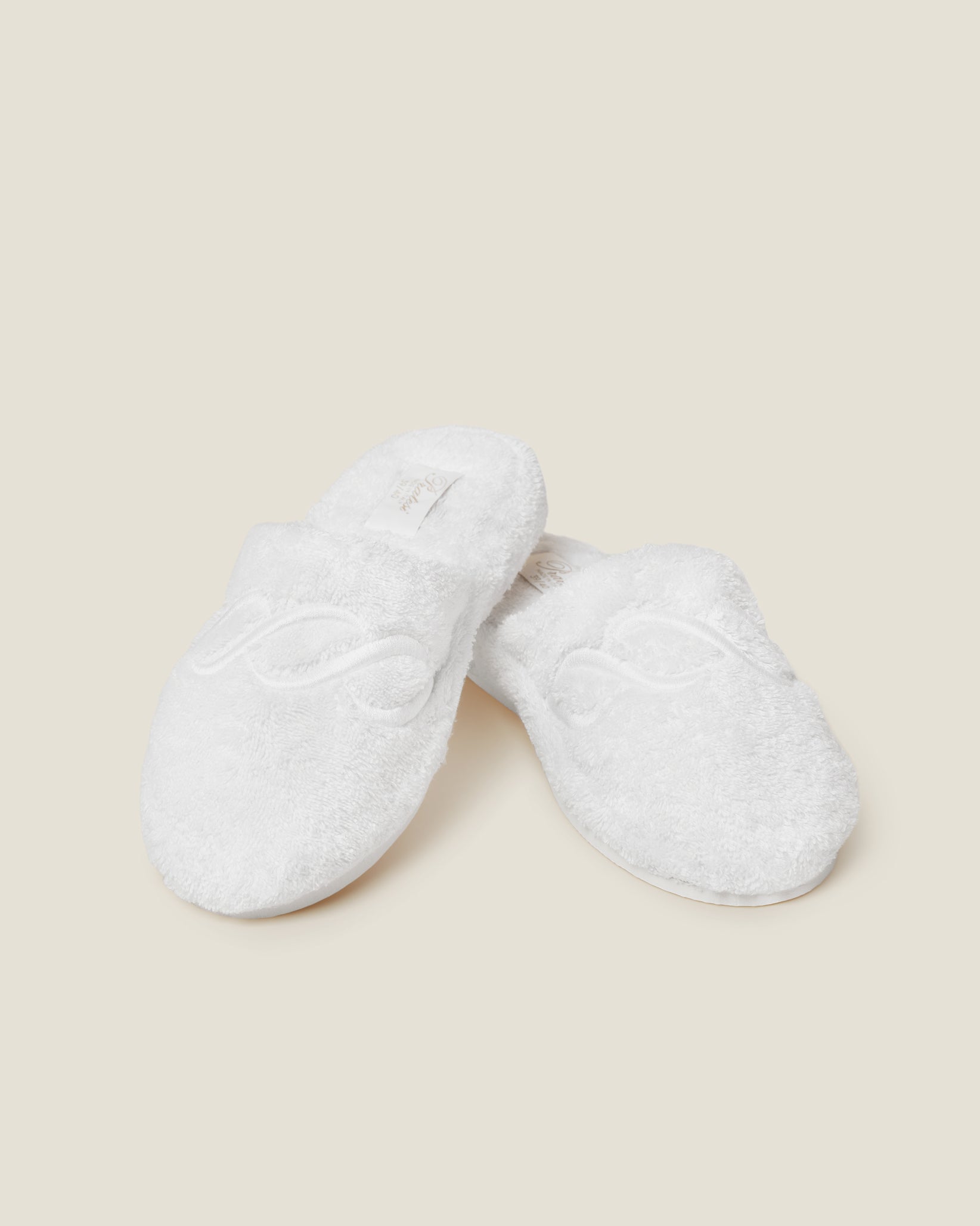 Treccia Slippers with white embroidery 
