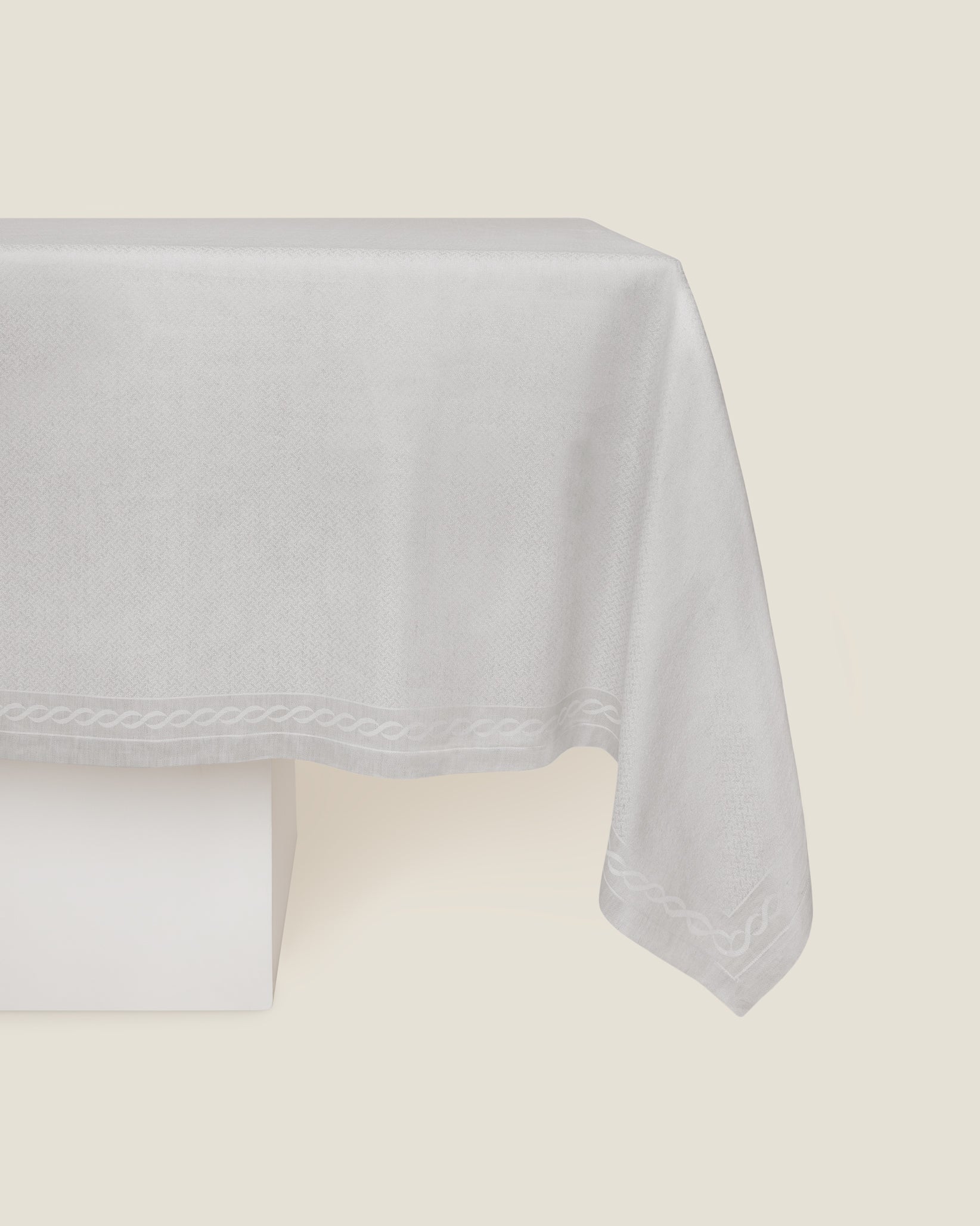 Treccia Tablecloth in silver