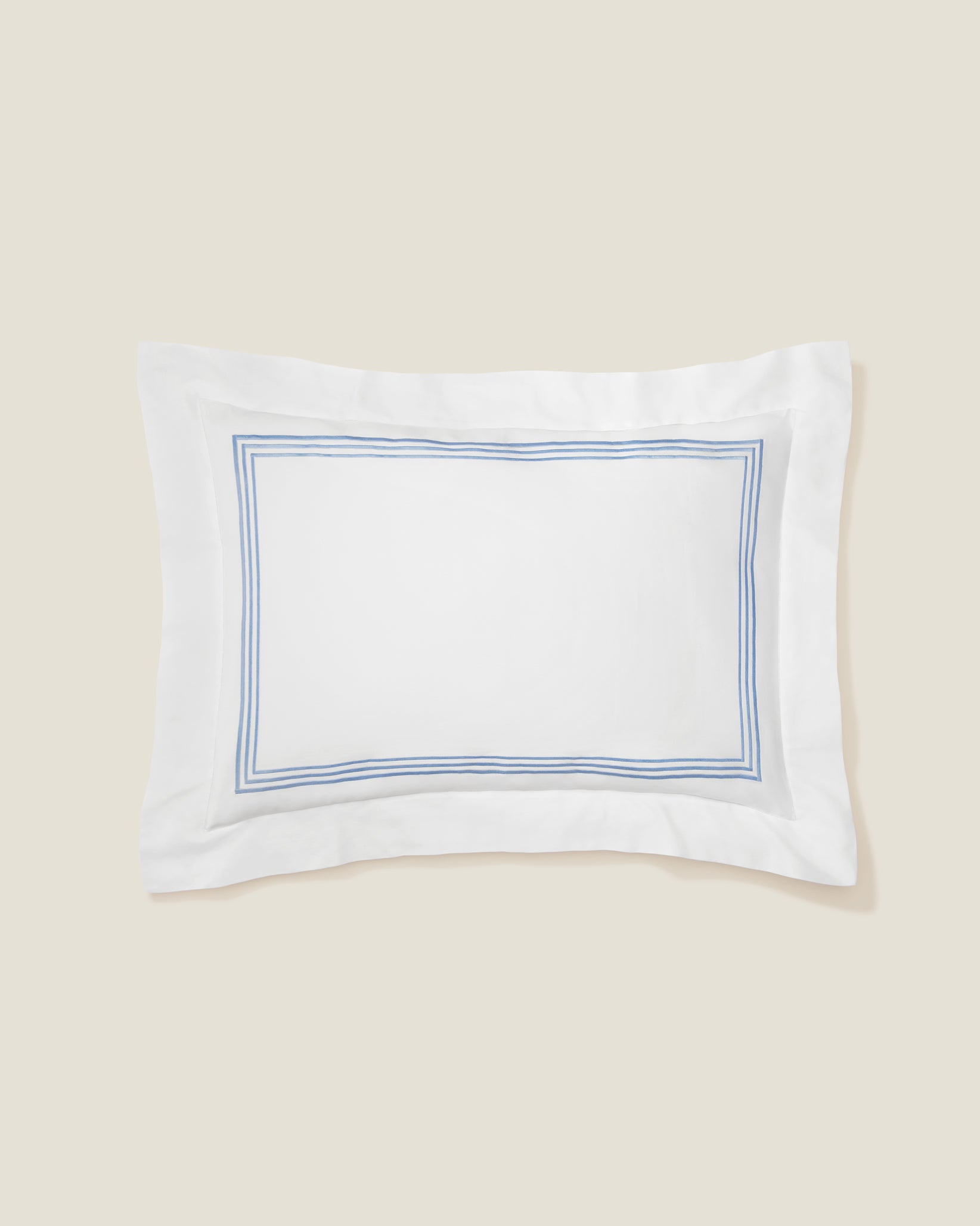 Tre Righe Splendore white/medium blue standard sham