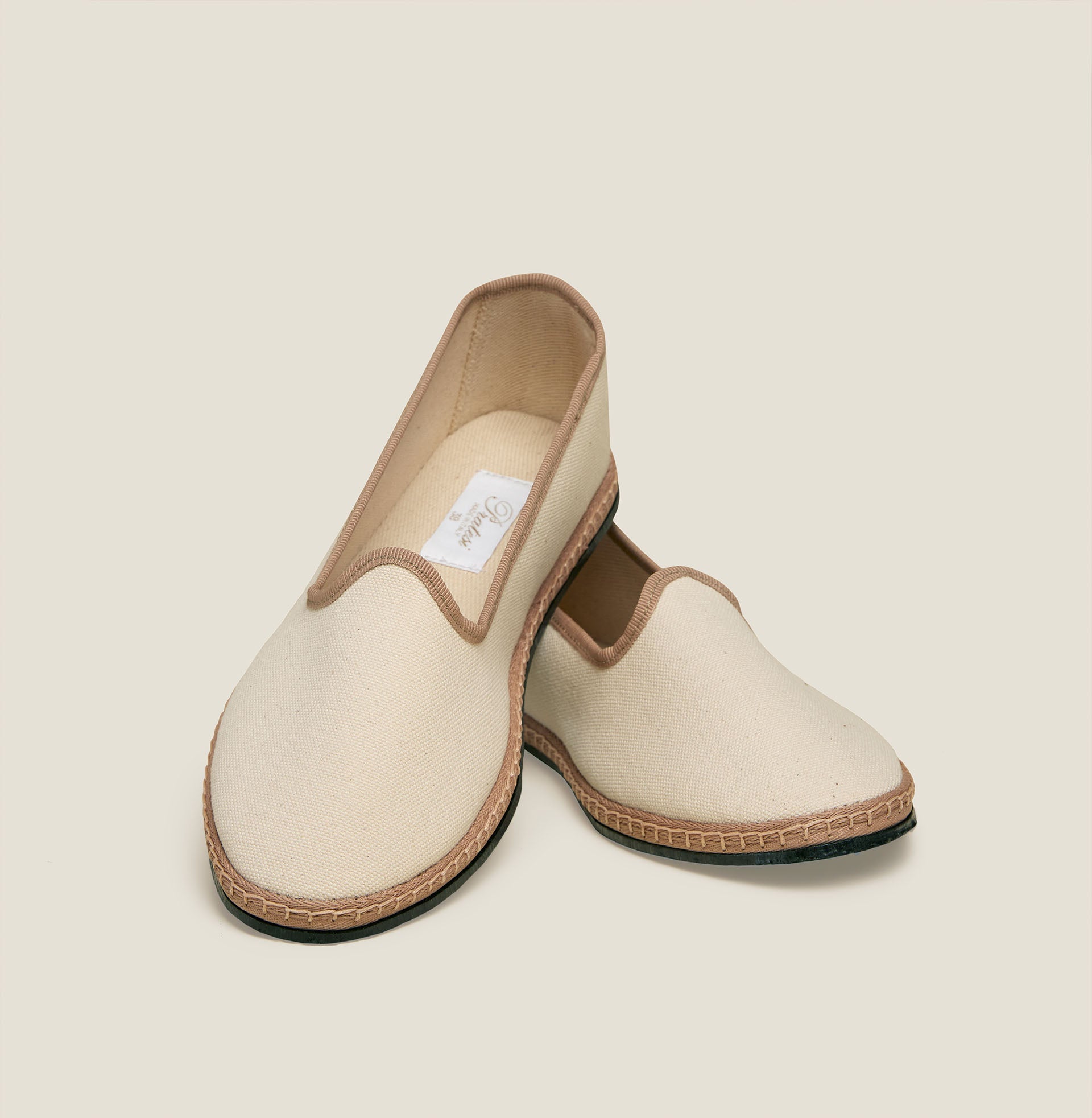 variant__ecru/tan