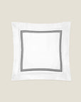 Tre Righe Splendore white/black euro sham