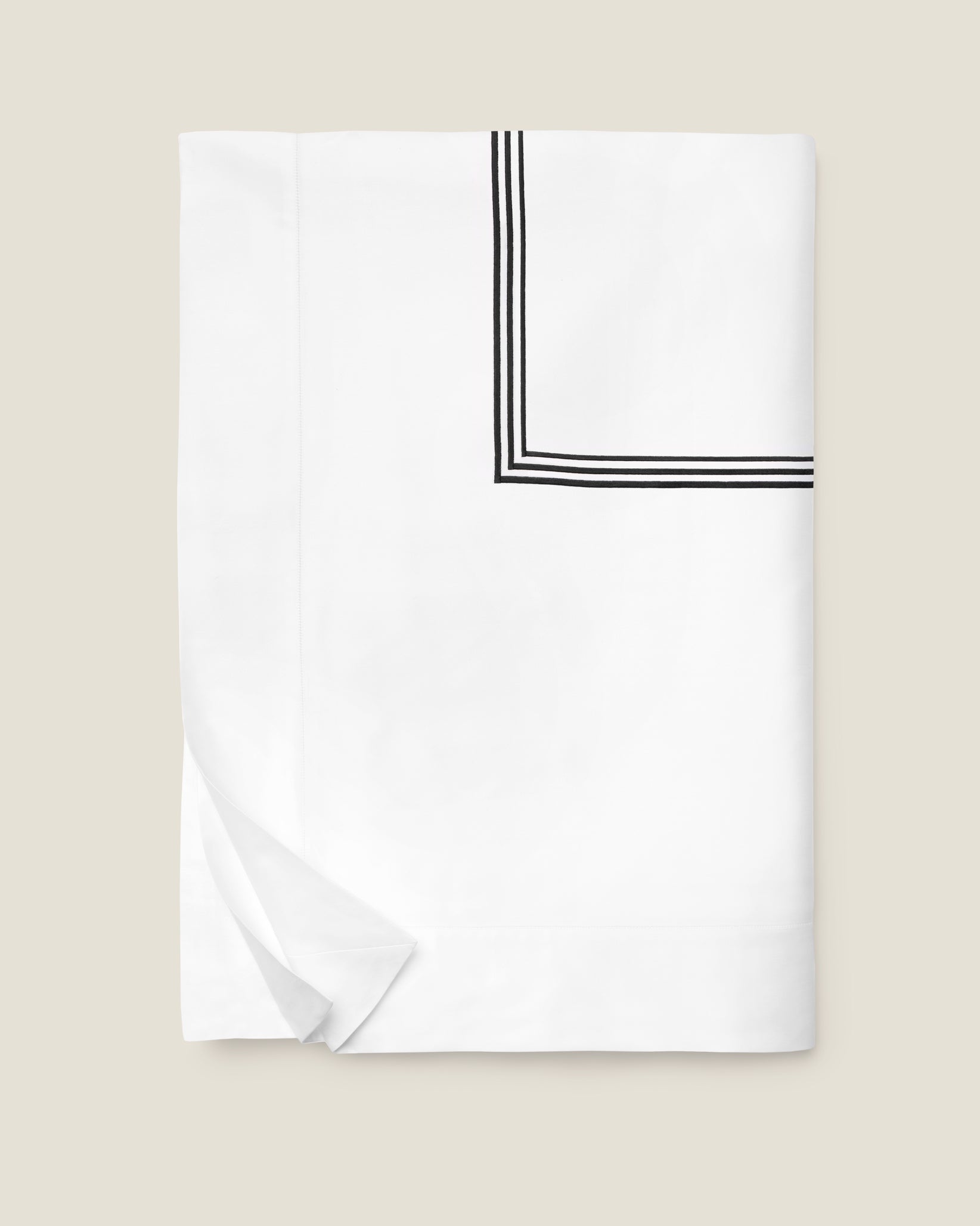 Tre Righe Splendore white/black duvet cover folded