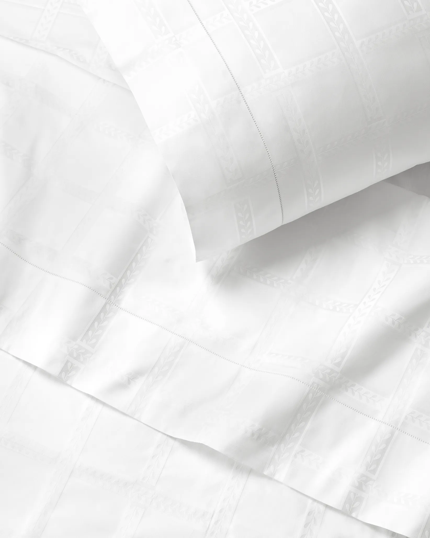 Impero Jacquard white flat sheet and pillowcase