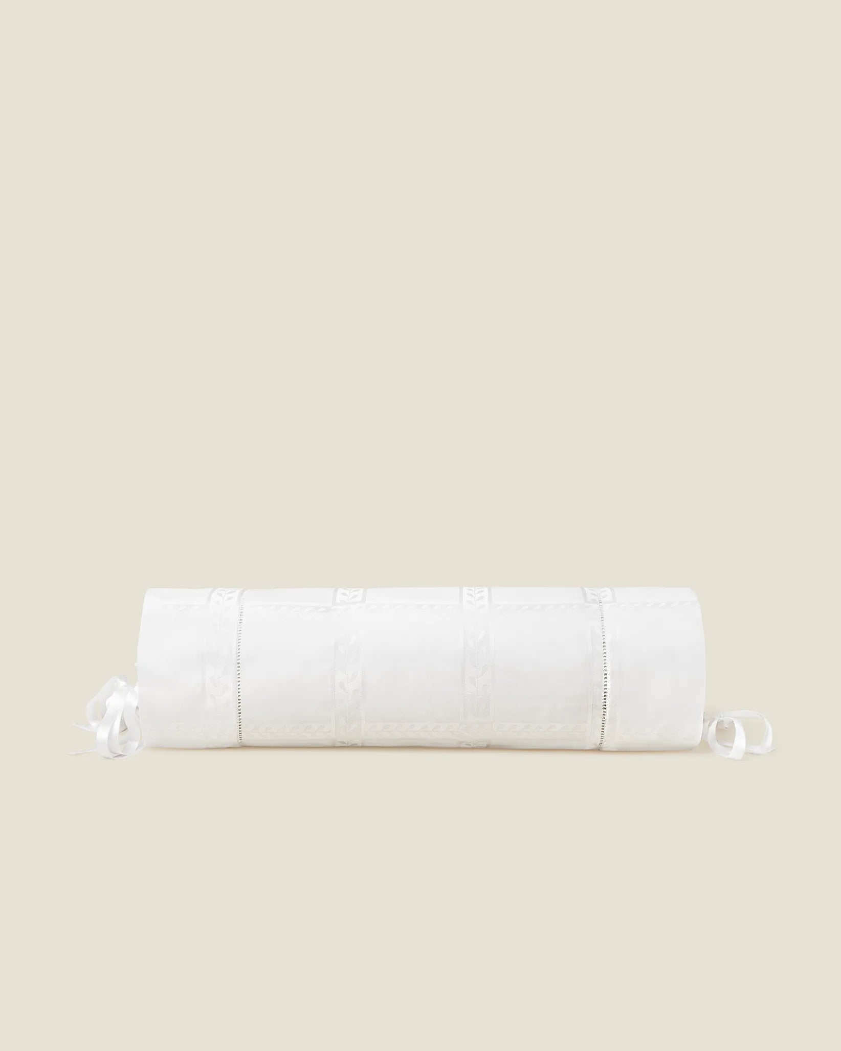 Impero Jacquard white neckroll sham