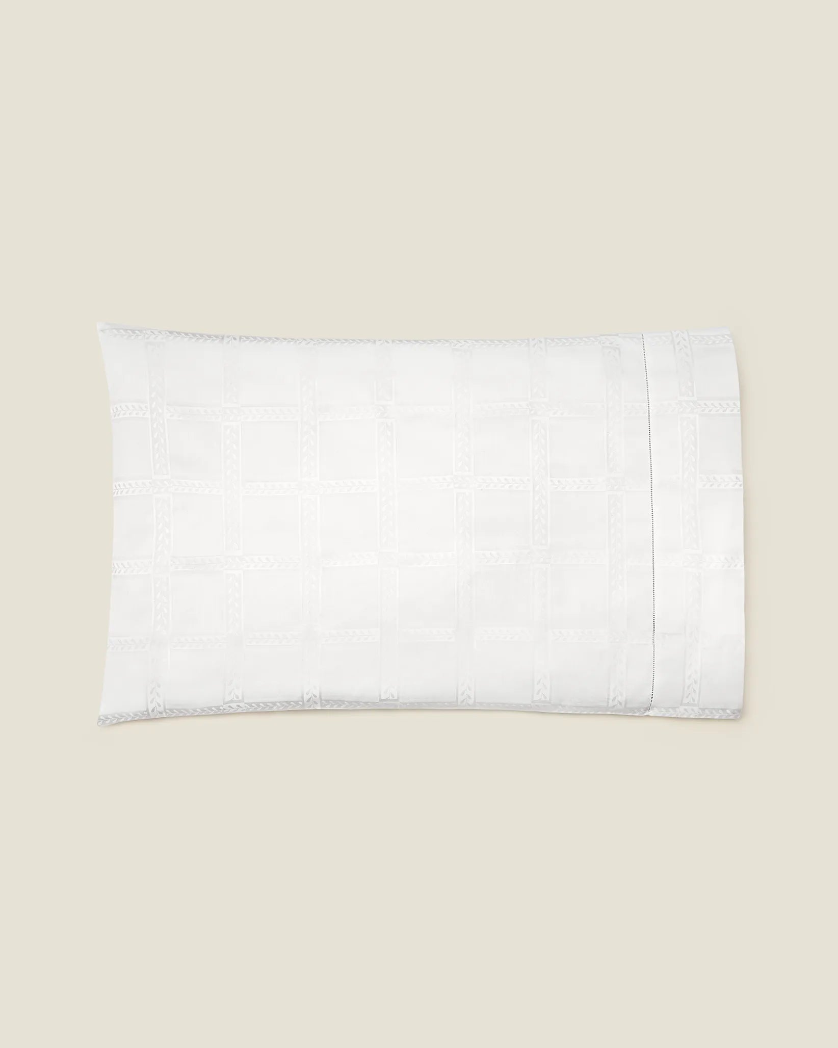 Impero Jacquard white pillowcase