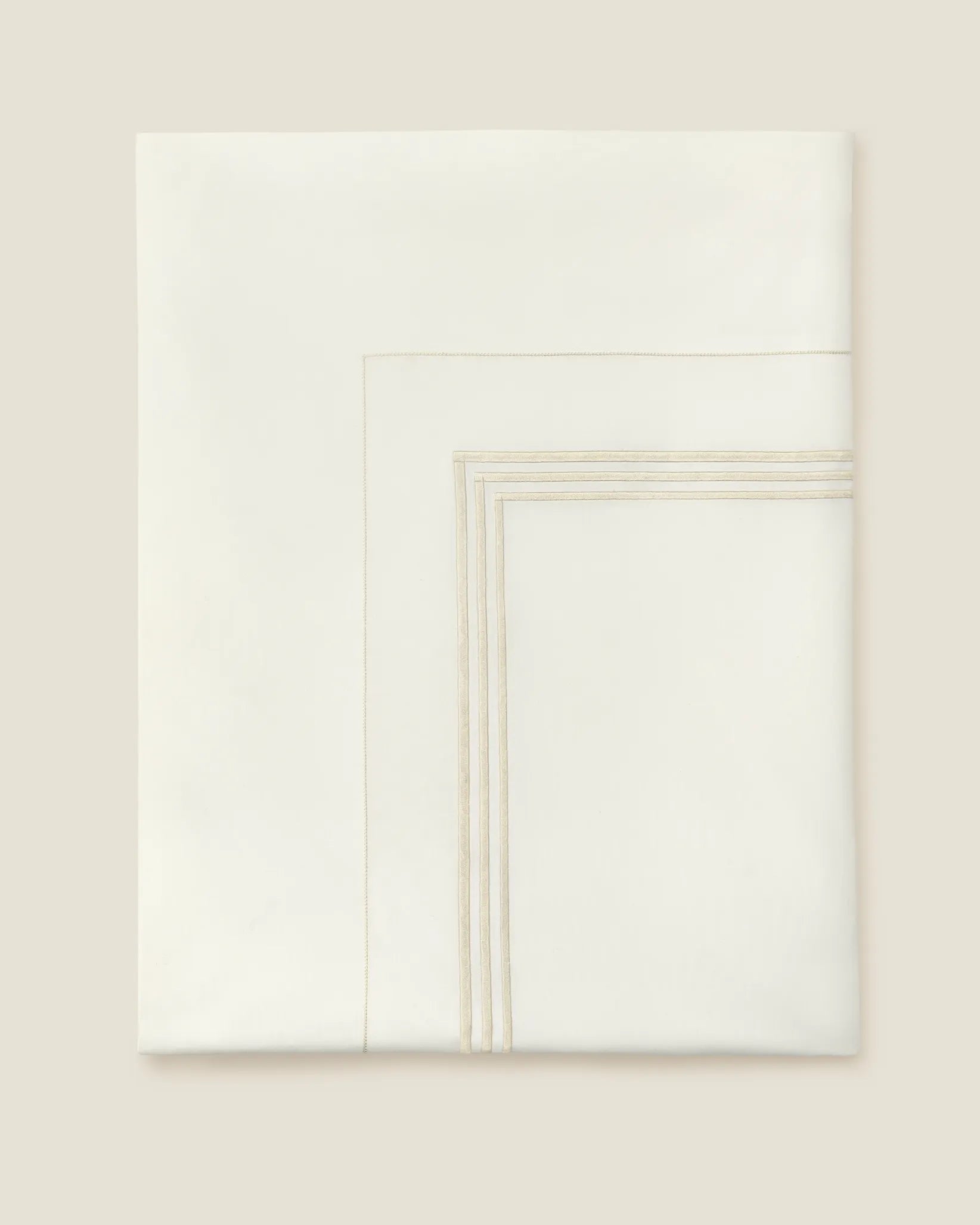 Tre Righe Ivory/beige flat sheet folded