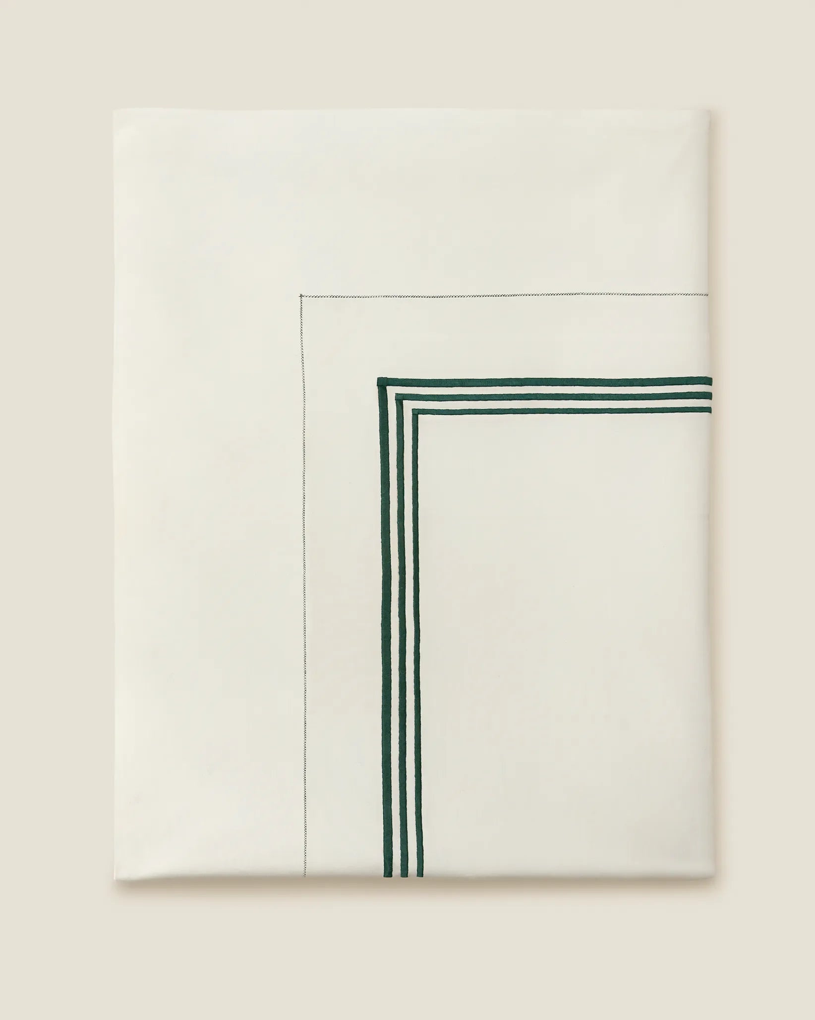 Tre Righe Ivory/emerald flat sheet folded