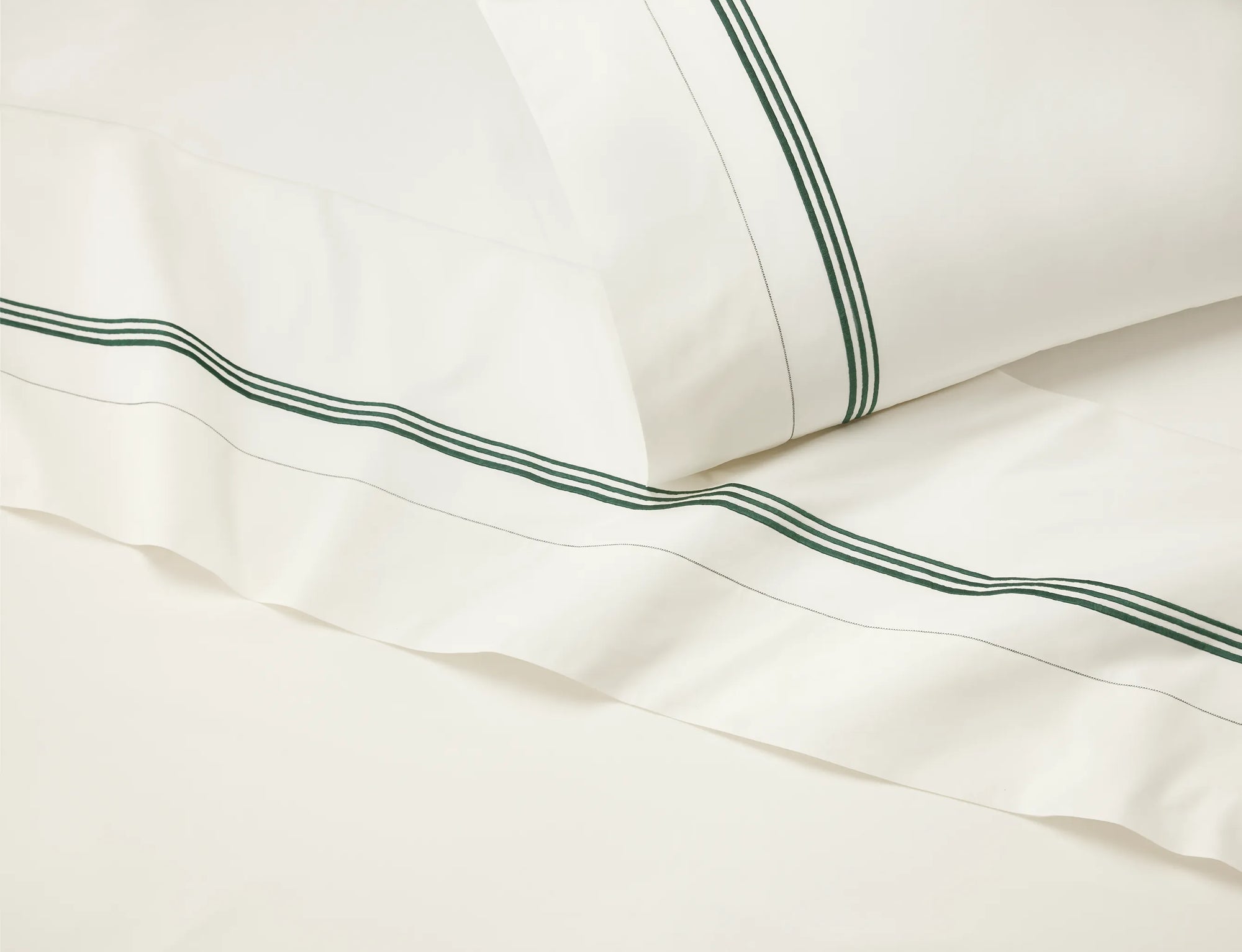 Tre Righe Ivory/emerald flat sheet and pillowcase
