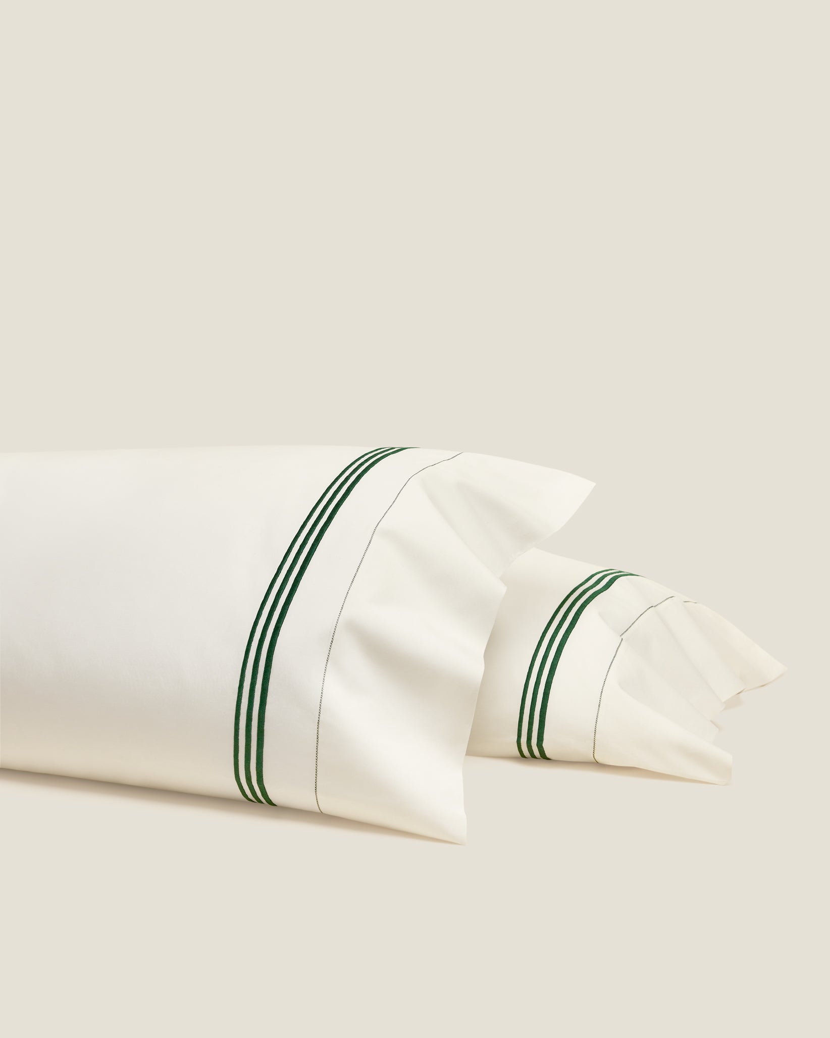 Tre Righe Ivory/Emerald pillowcase pair