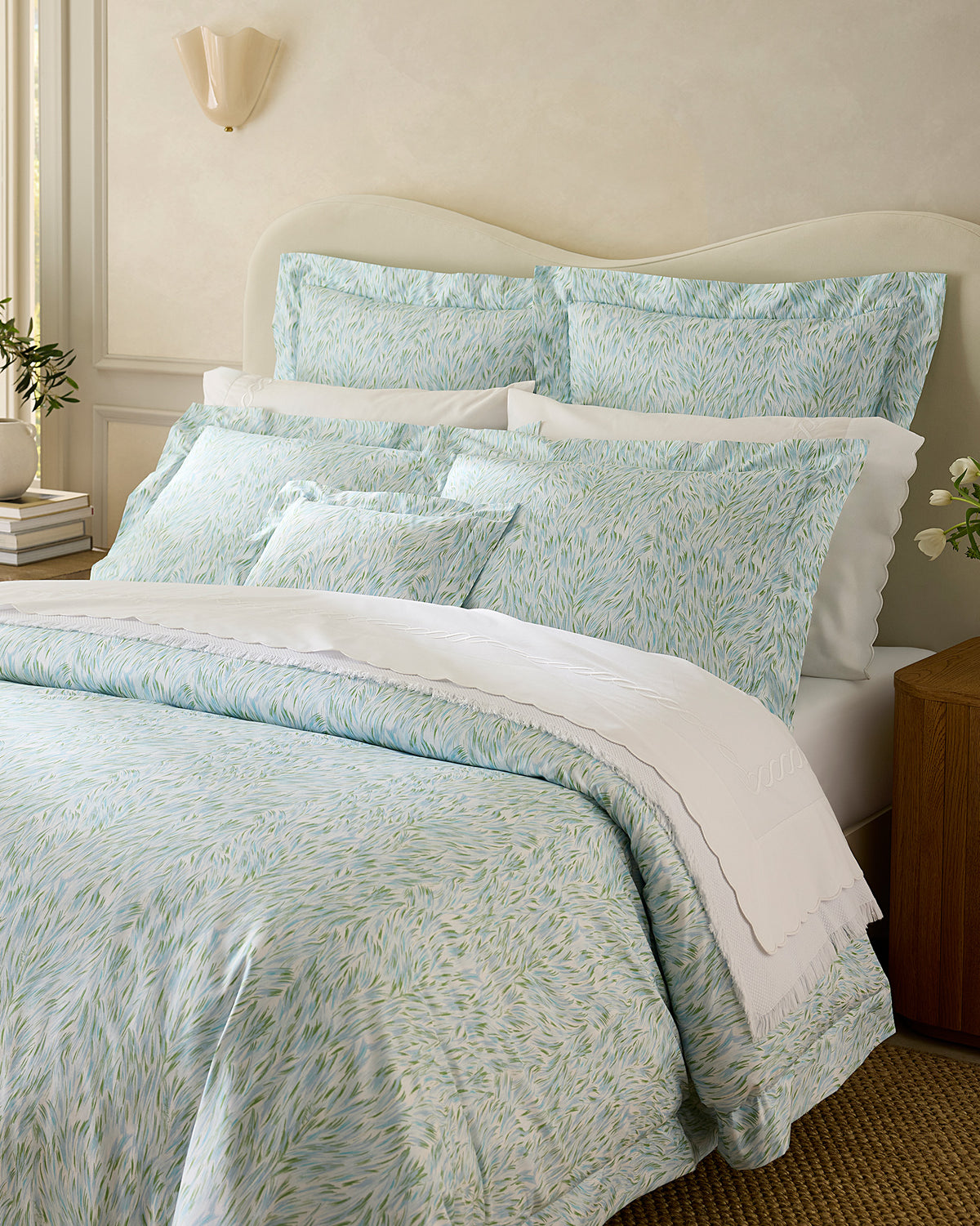 Bel Volo Light blue bed side angle