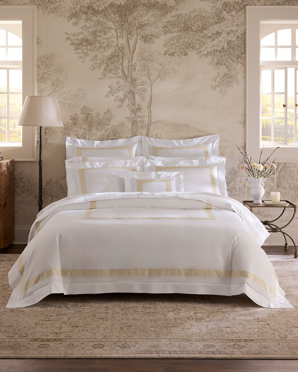 Tubo white/beige full bed