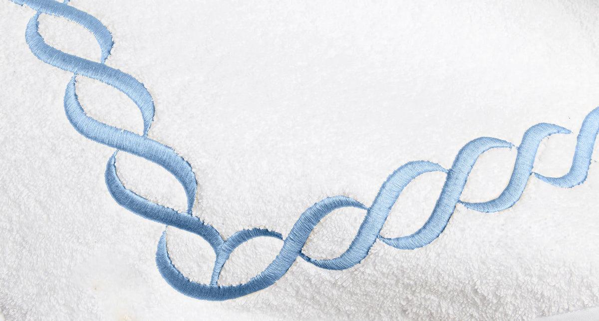 Treccia white/medium blue bath linens close up details and texture