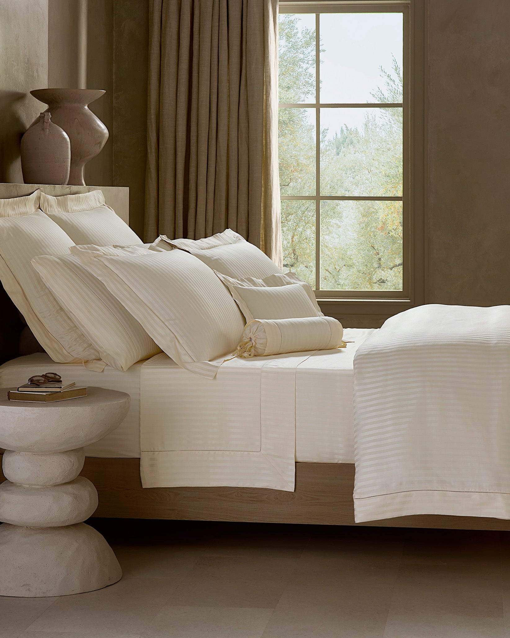 Raso Rigato bed side angle beige