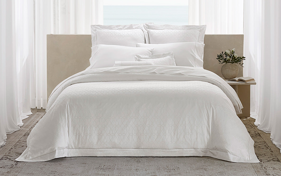Romanica Collection