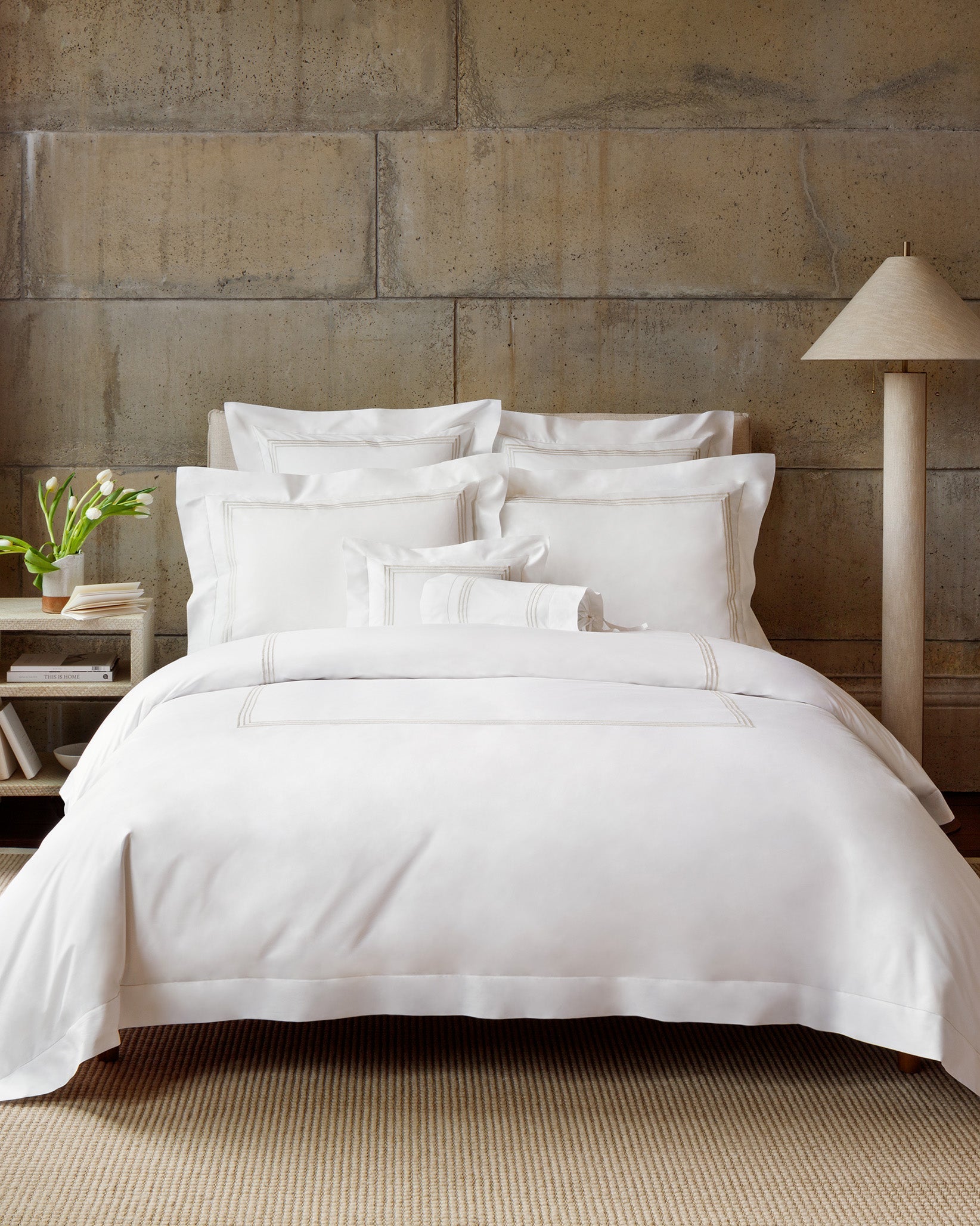 Tre Righe bed in white/sage