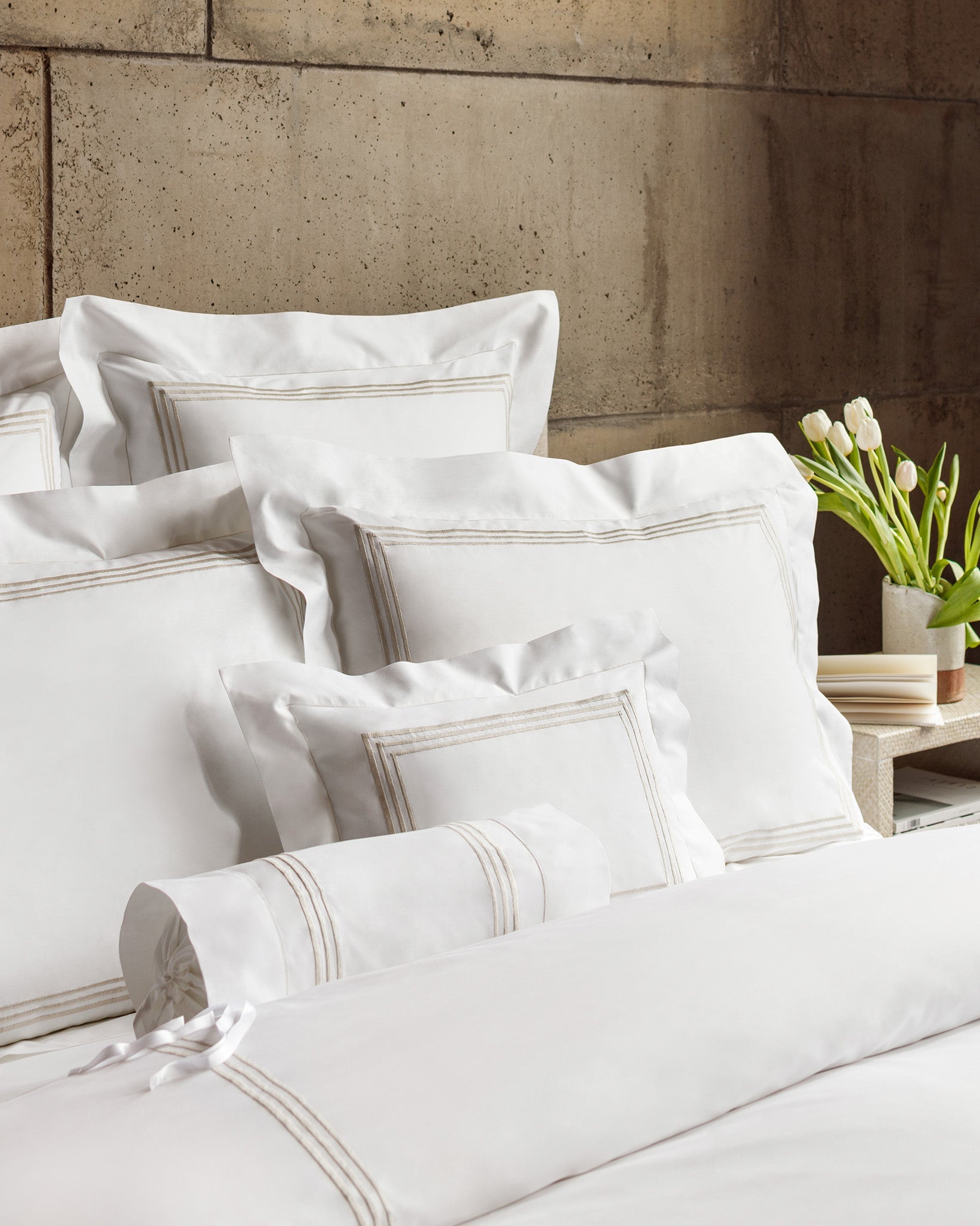 Tre Righe bed in white/sage side angle