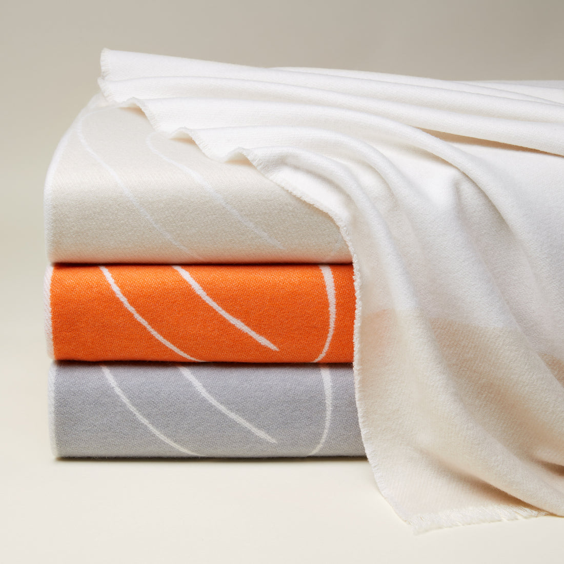 Marca Decorative Throw Luxury Cashmere Throw Pratesi