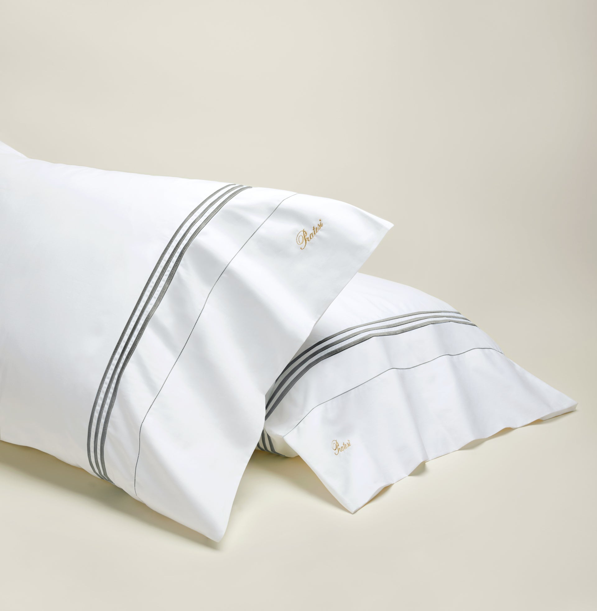 Tre Righe Pillowcase pair in white/charcoal
