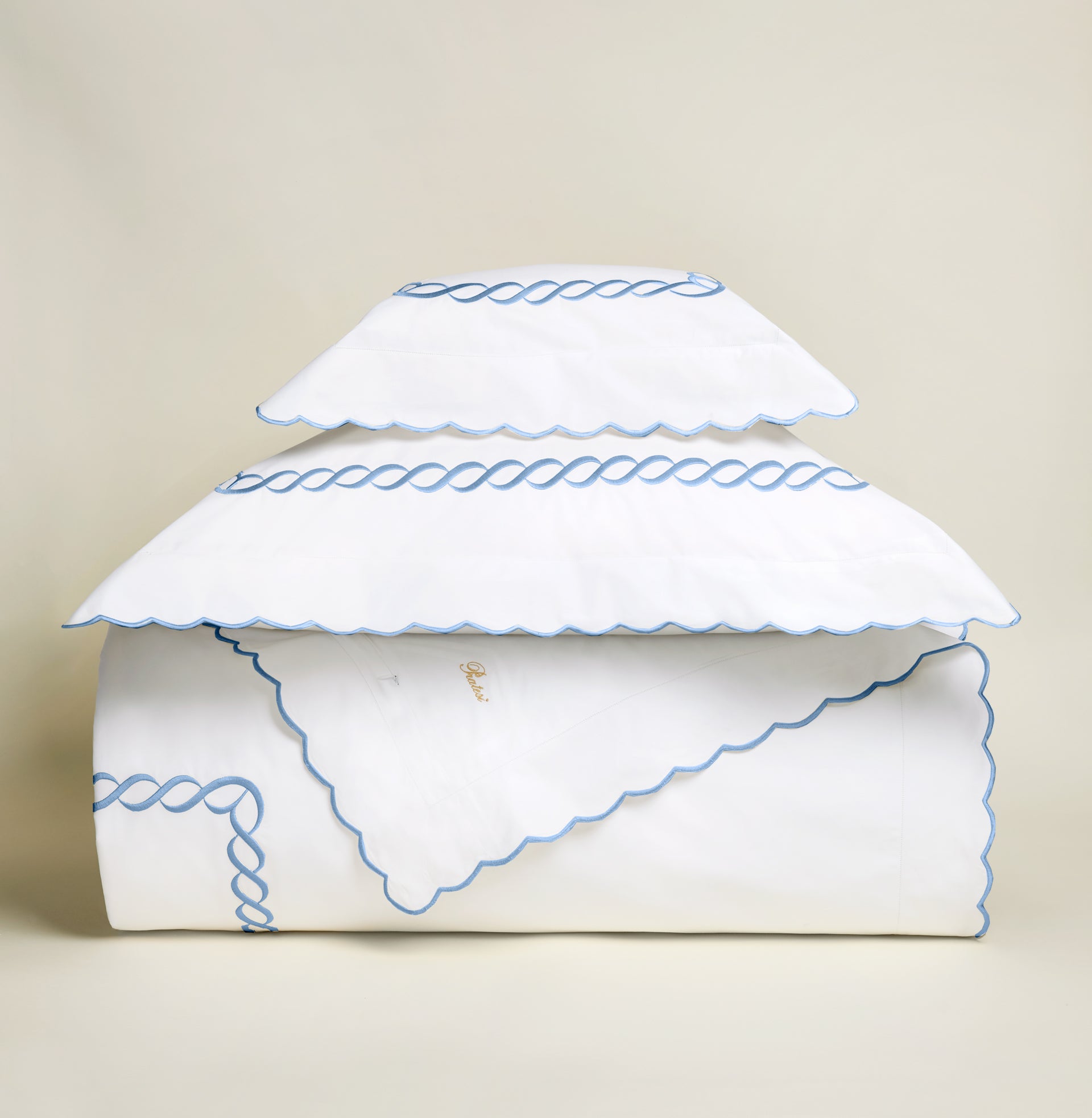Treccia duvet cover stack white/medium blue