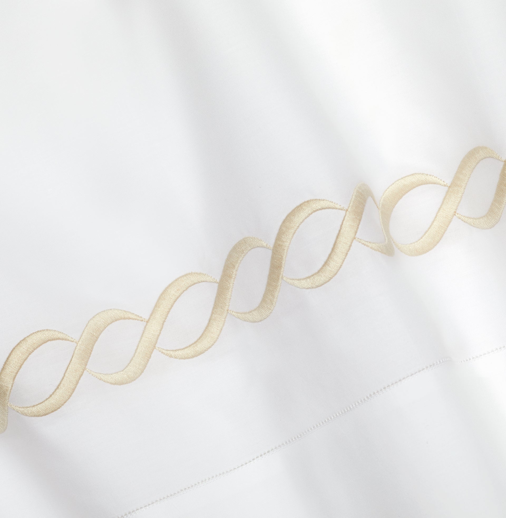 Treccia white/beige flat sheet texture